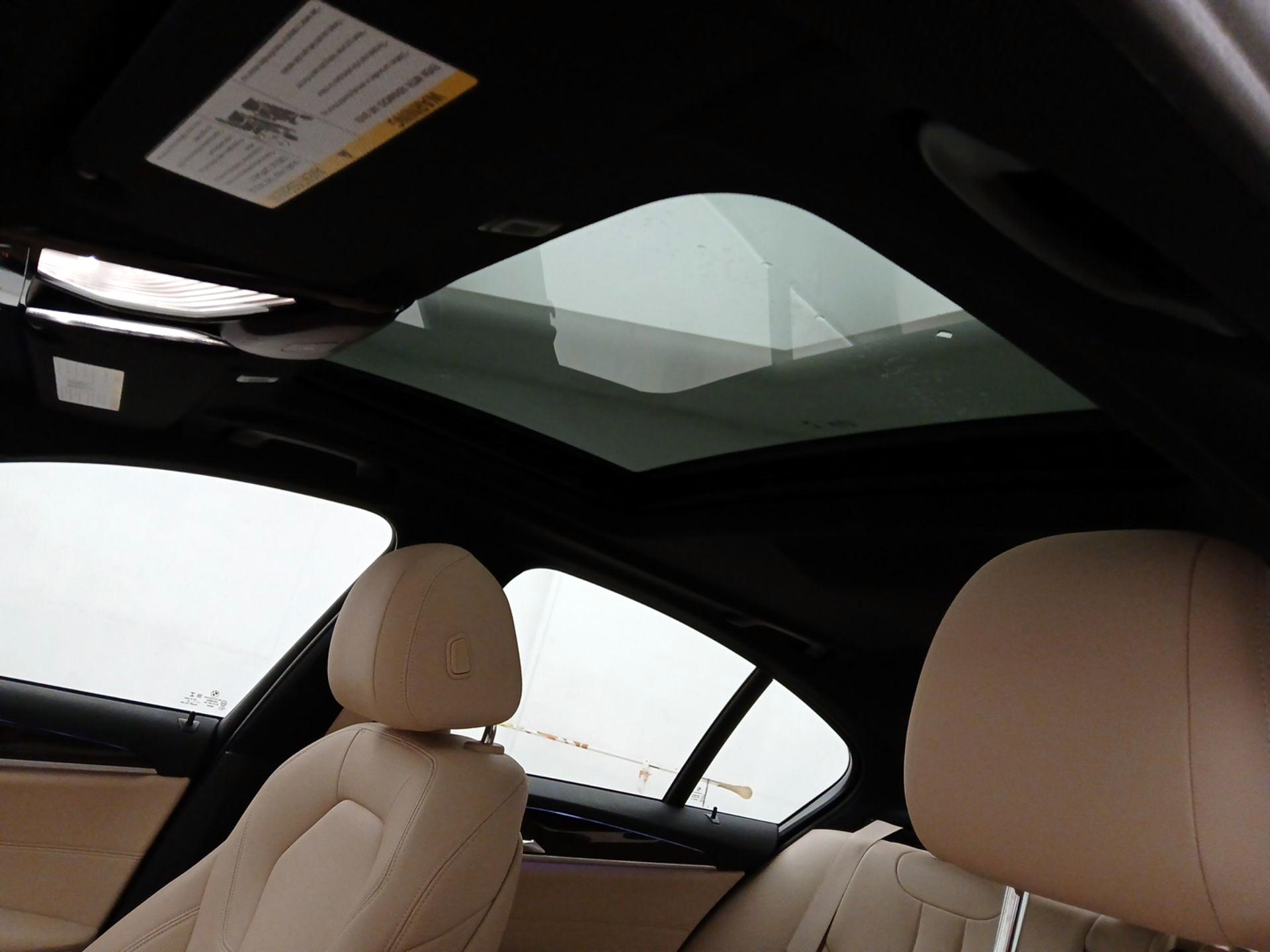 Thumbnail: 2019 BMW 5 Series - 19