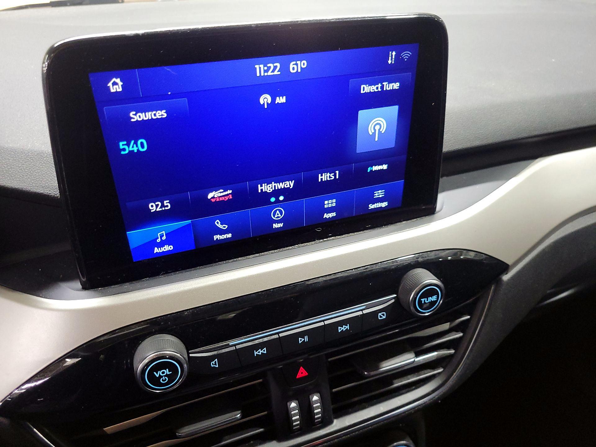 Thumbnail: 2022 Ford Escape - 16