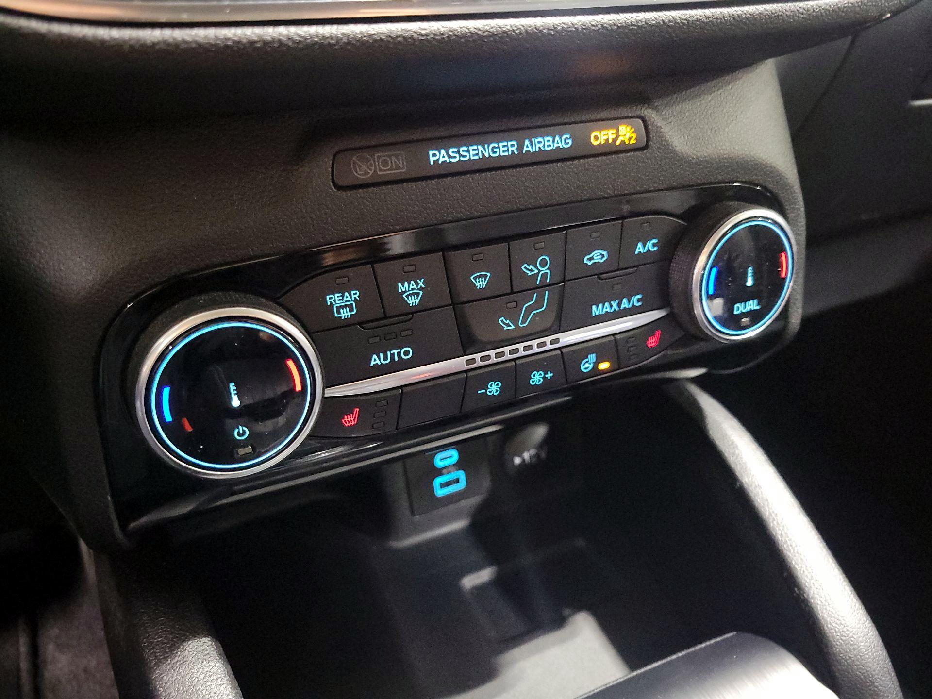 Thumbnail: 2022 Ford Escape - 17