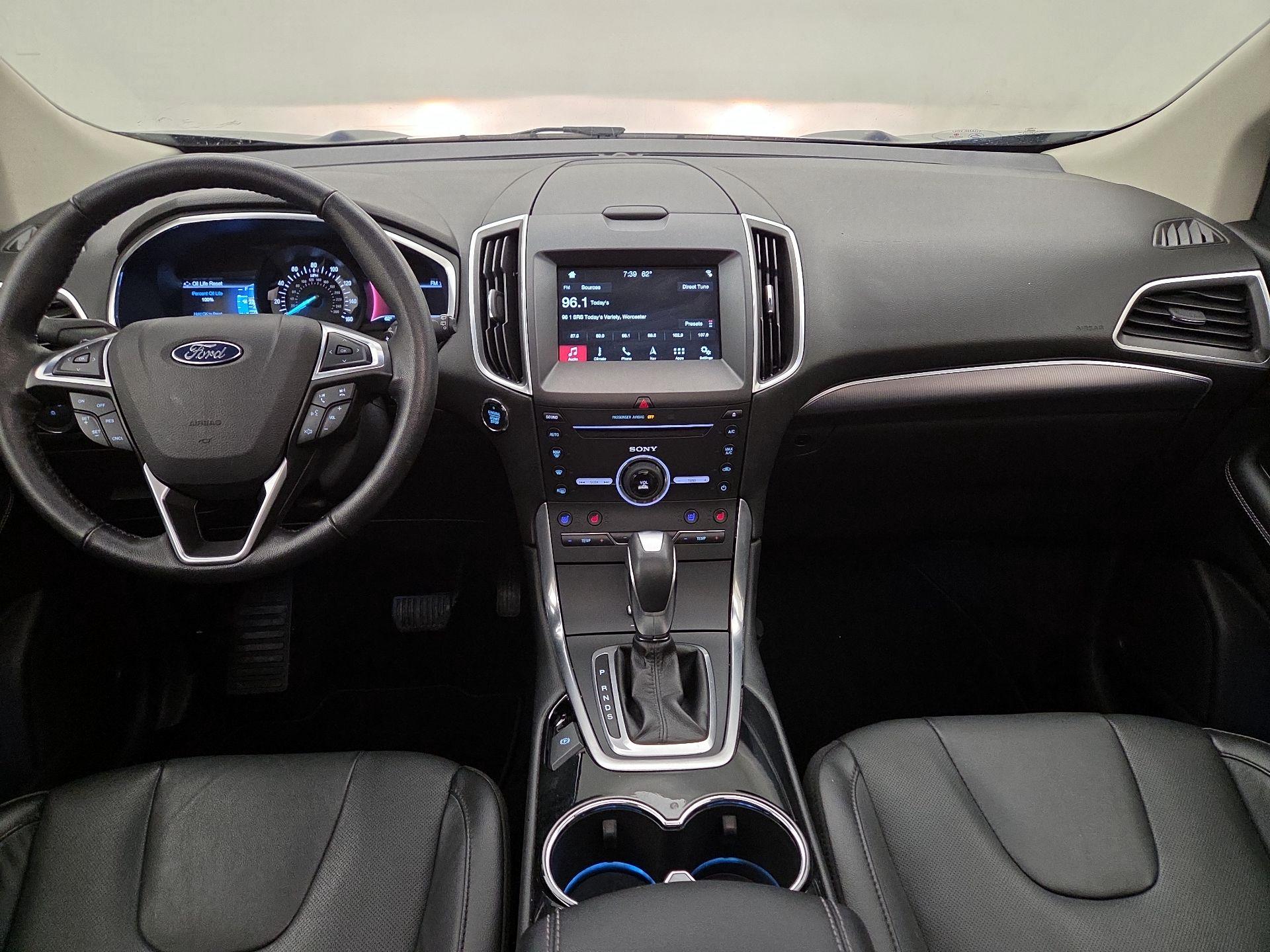 Thumbnail: 2016 Ford Edge - 9