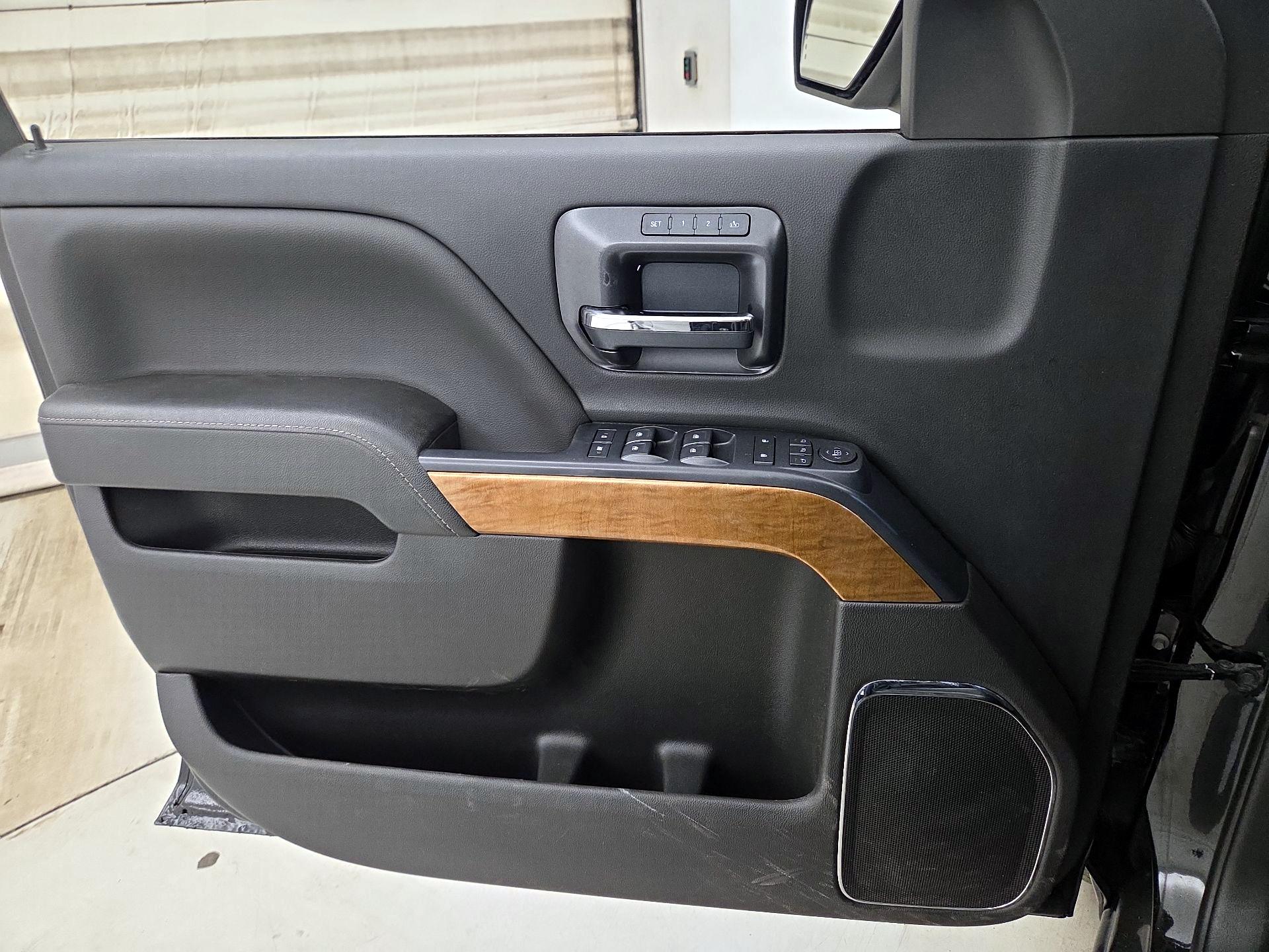 Thumbnail: 2018 Chevrolet Silverado 1500 - 12