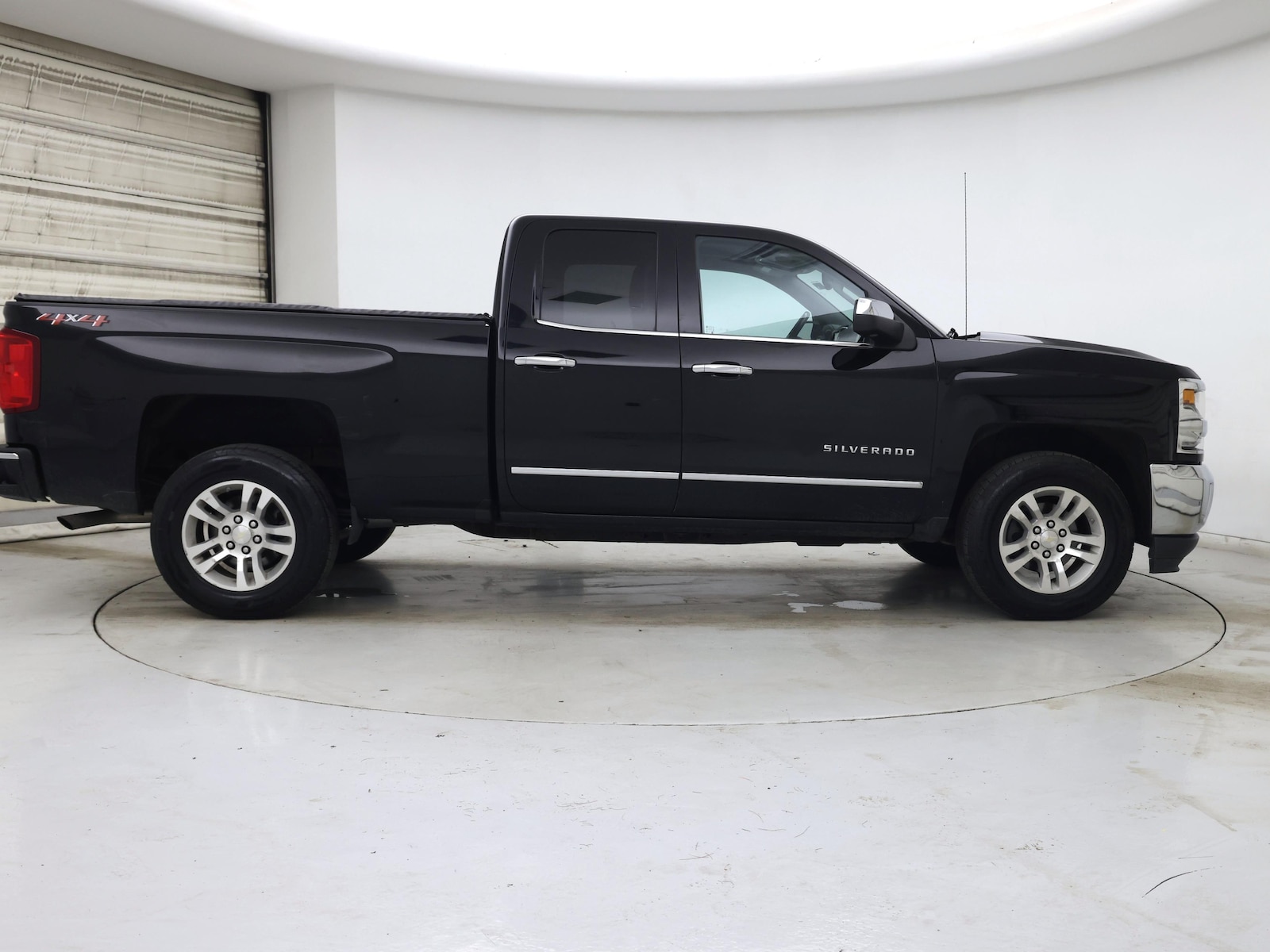 2018 Chevrolet Silverado 1500 LTZ - Photo 8