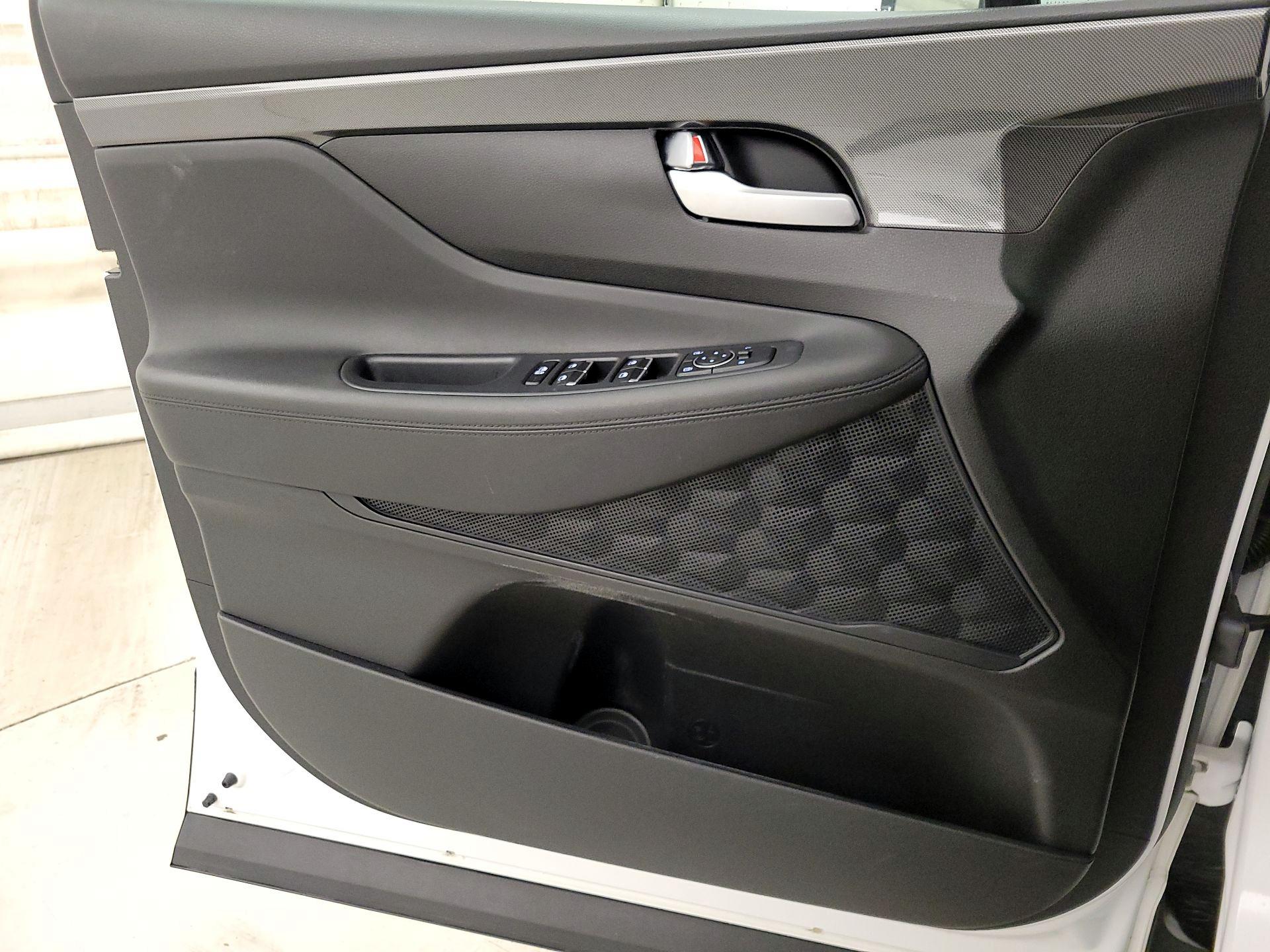 Thumbnail: 2023 Hyundai Santa Fe - 12