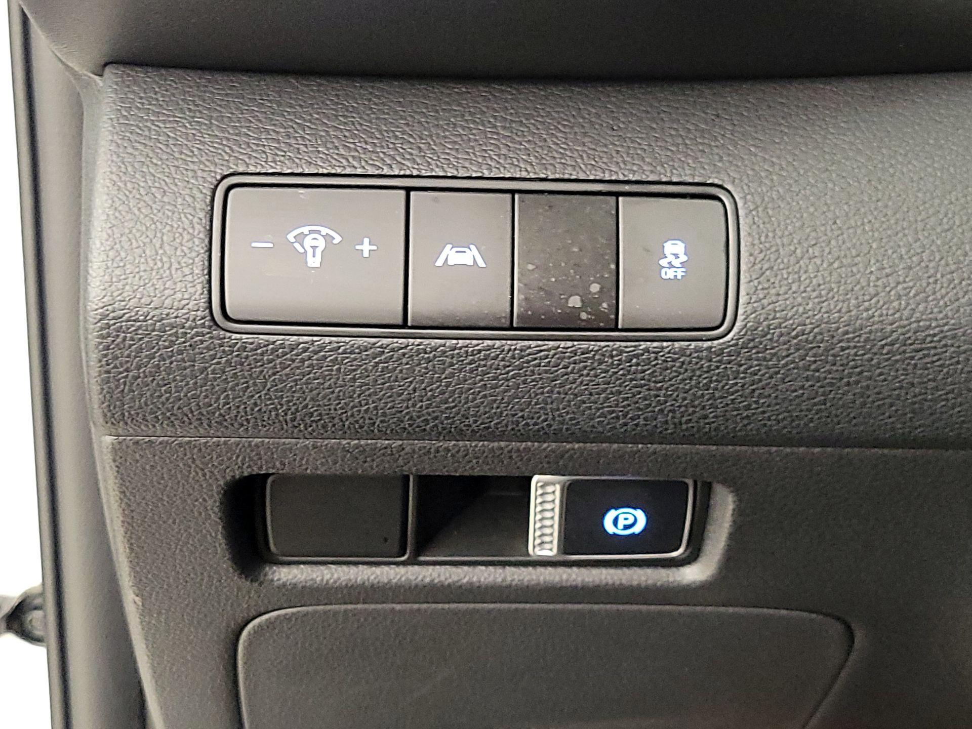 Thumbnail: 2023 Hyundai Santa Fe - 13