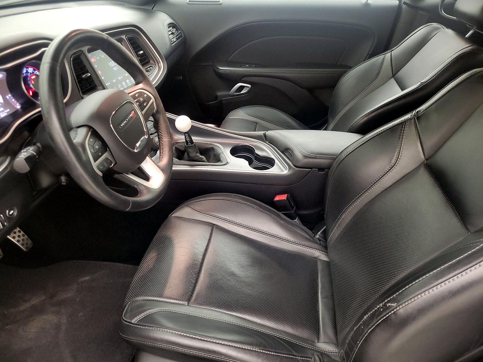 Thumbnail: 2015 Dodge Challenger - 11