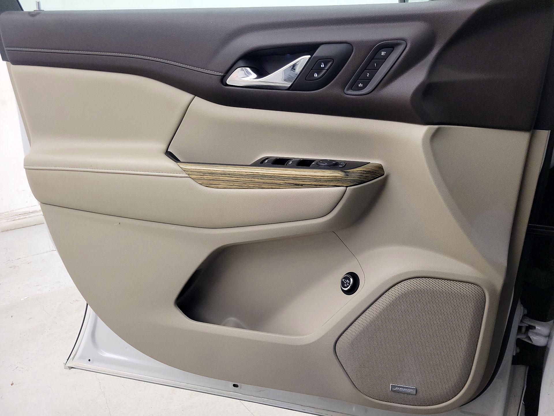 Thumbnail: 2019 GMC Acadia - 12