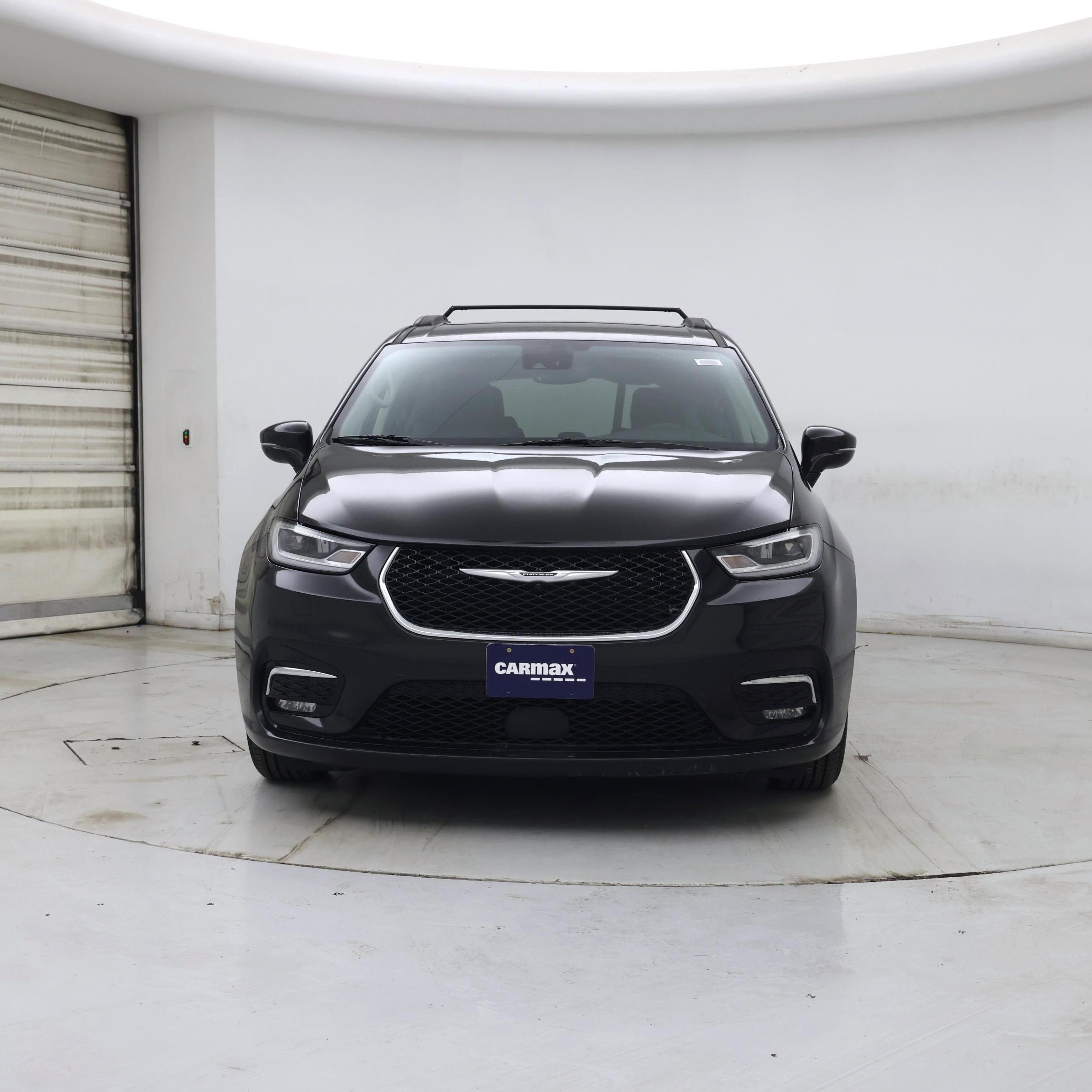 Thumbnail: 2022 Chrysler Pacifica - 5