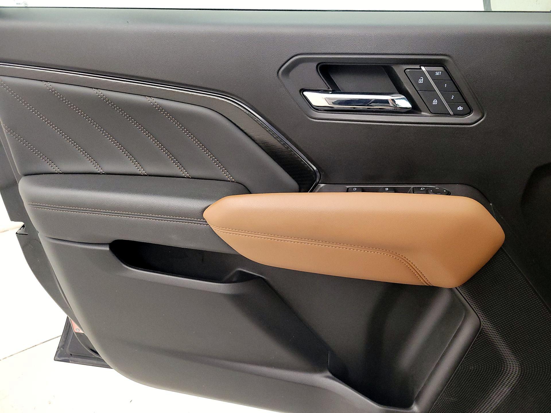 Thumbnail: 2023 GMC Canyon - 12