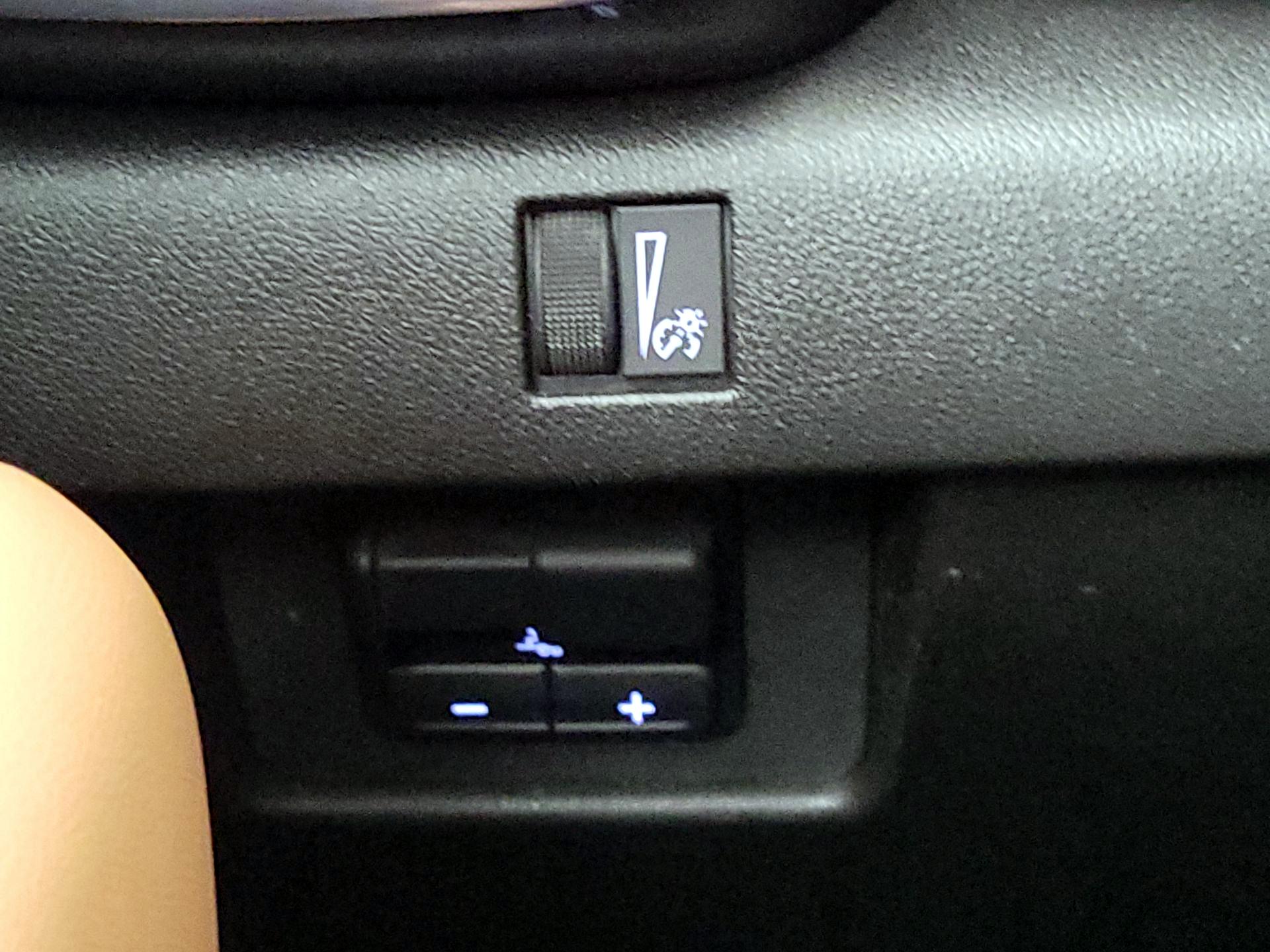 Thumbnail: 2023 GMC Canyon - 13