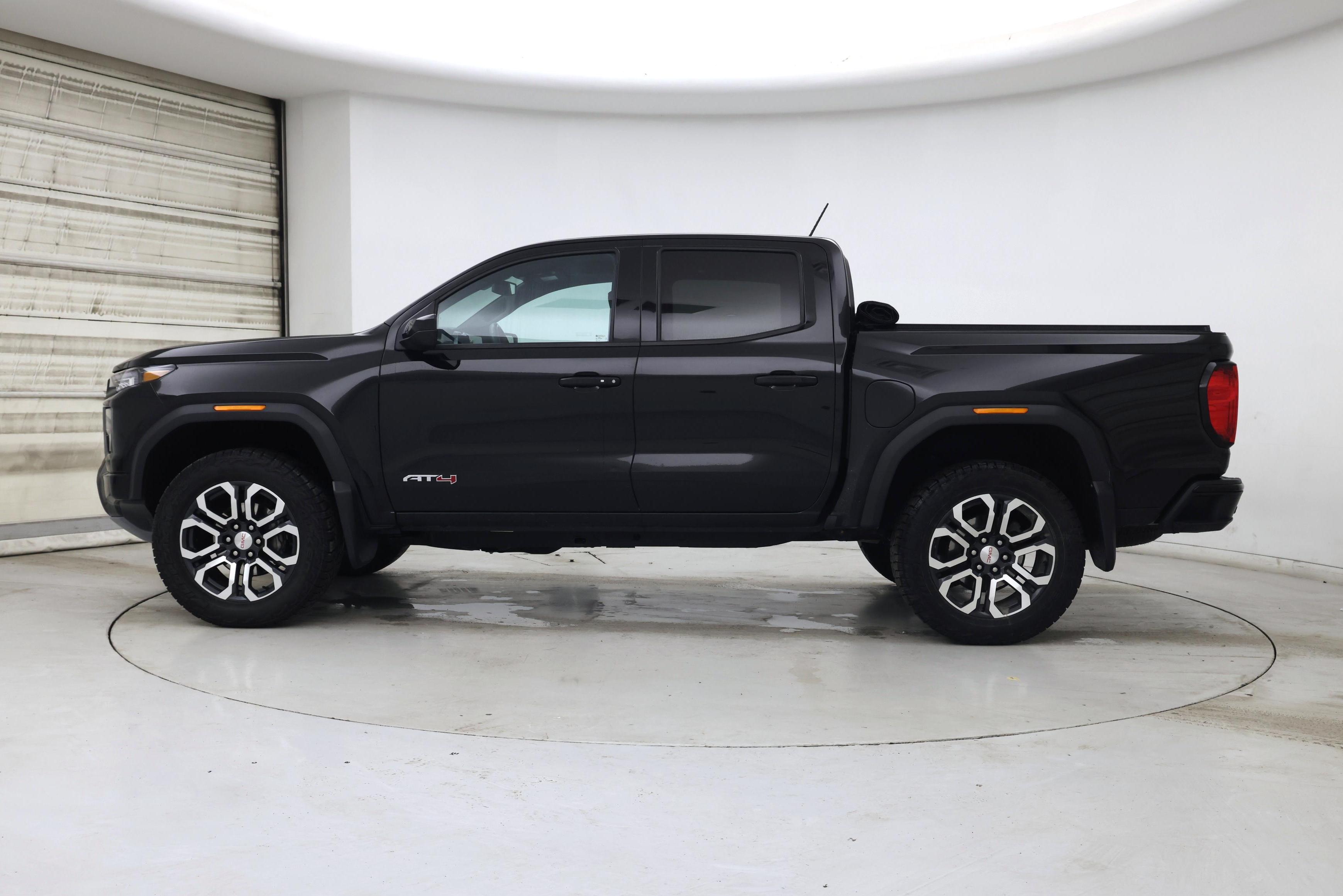 Thumbnail: 2023 GMC Canyon - 3