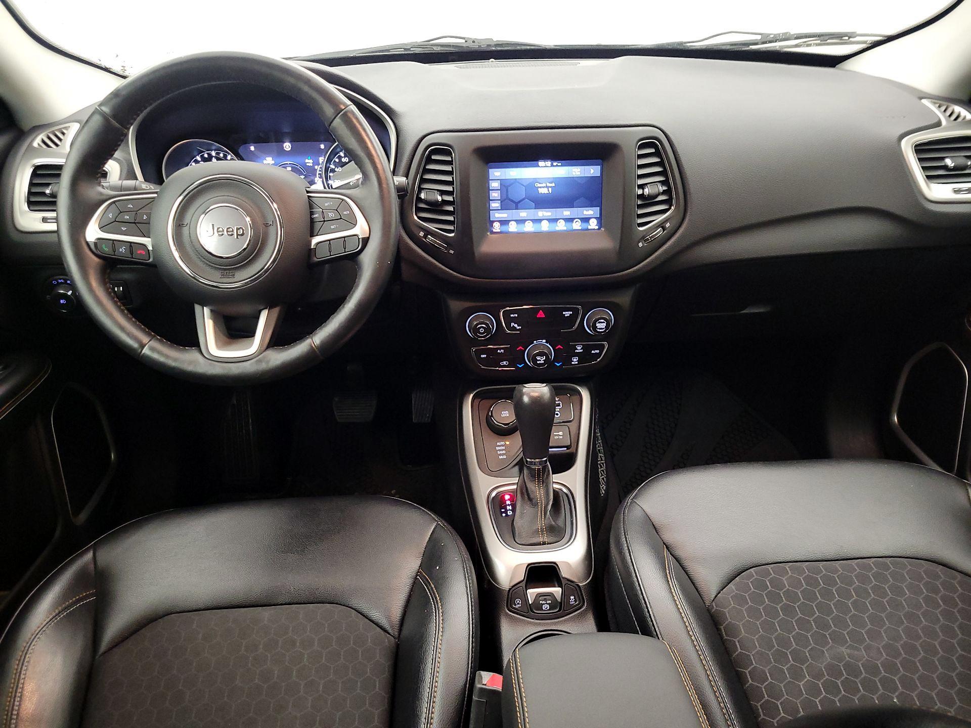 Thumbnail: 2017 Jeep Compass - 9