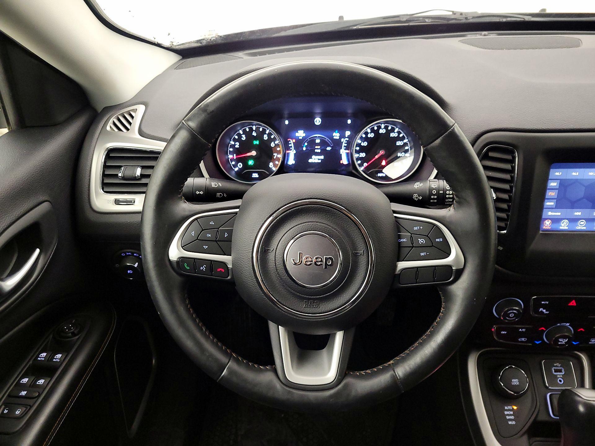 Thumbnail: 2017 Jeep Compass - 10