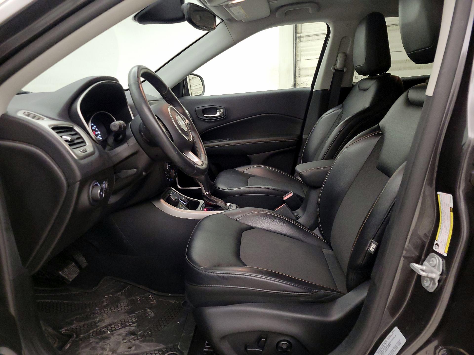 Thumbnail: 2017 Jeep Compass - 11