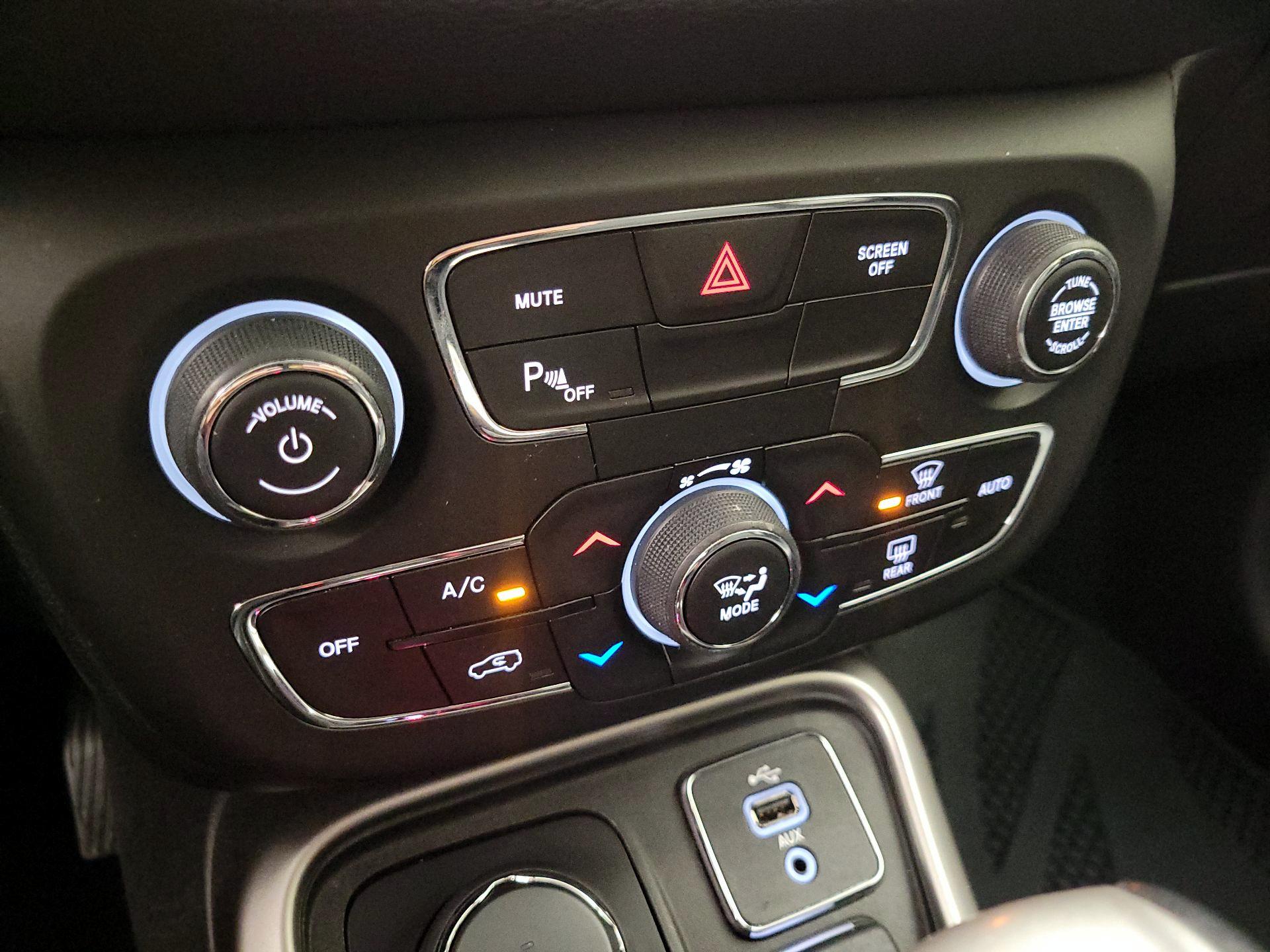 Thumbnail: 2017 Jeep Compass - 16