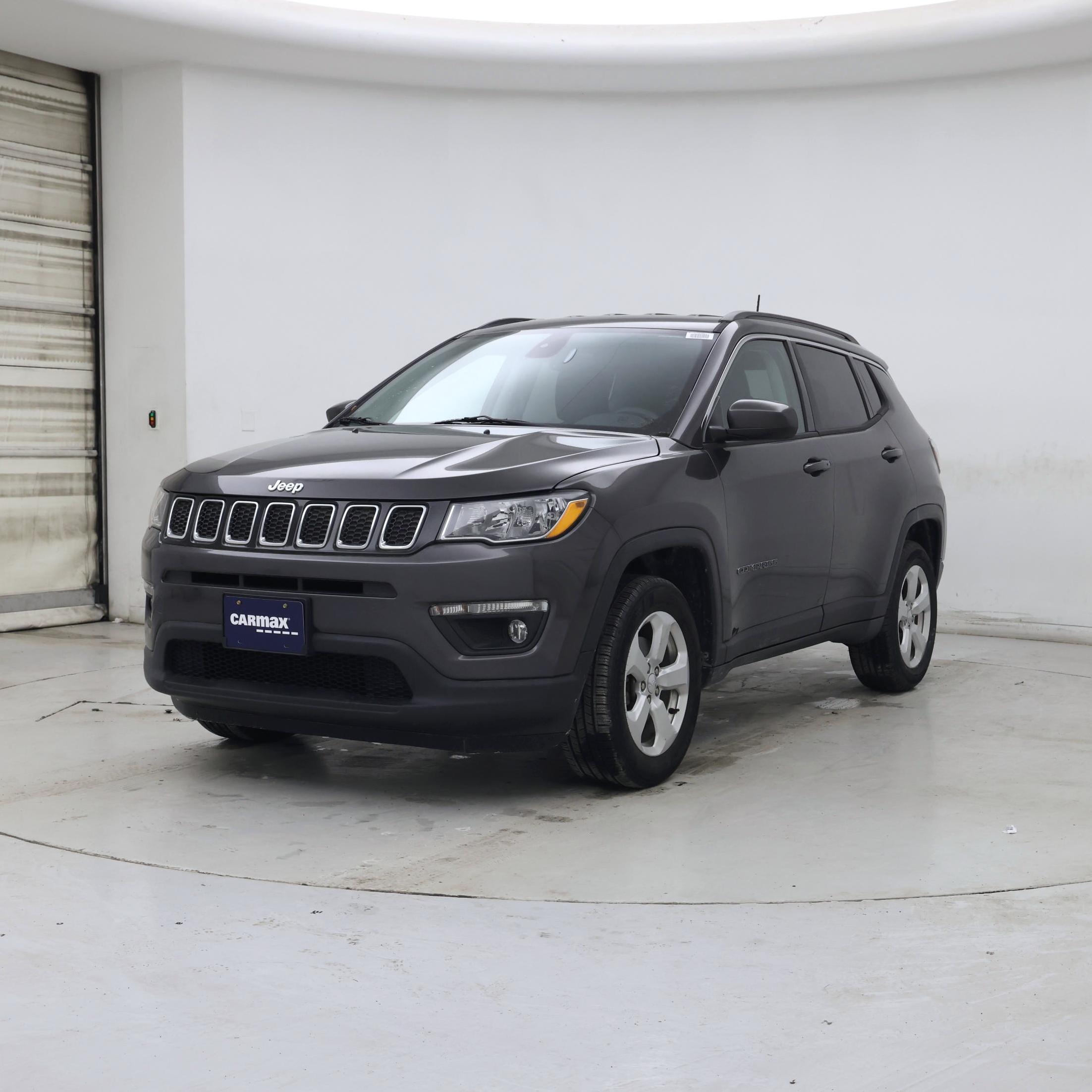 Thumbnail: 2017 Jeep Compass - 4