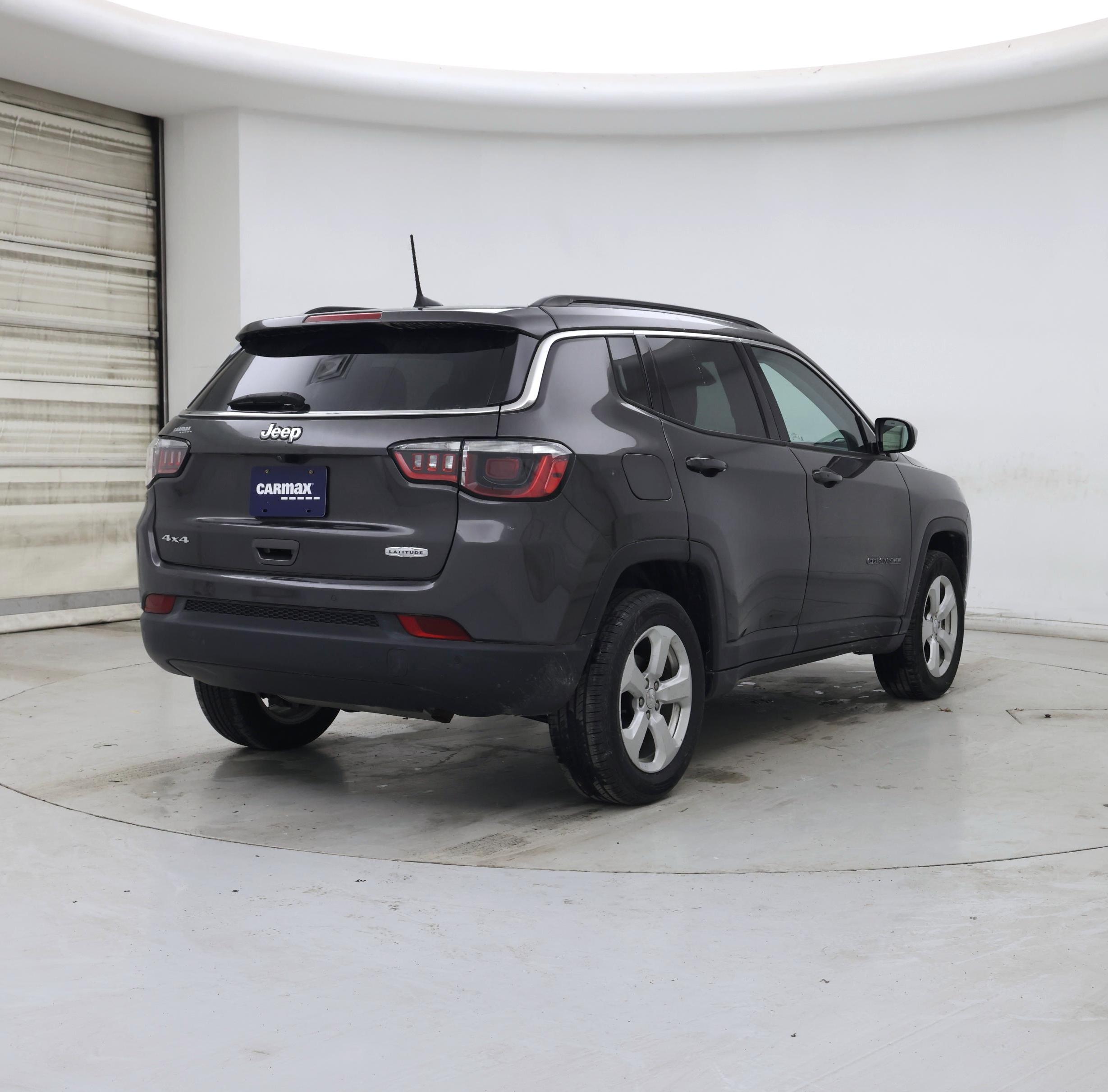 Thumbnail: 2017 Jeep Compass - 8