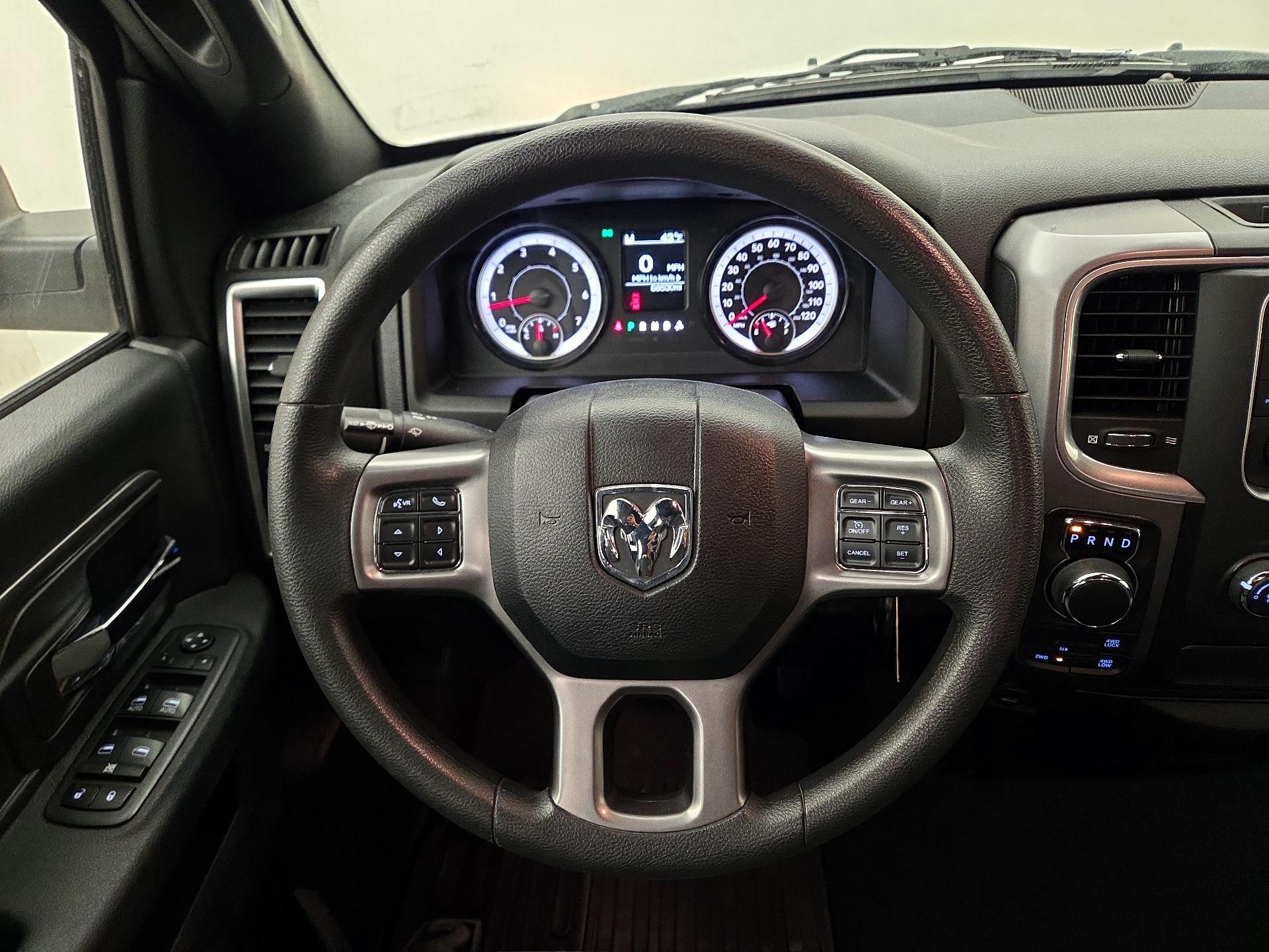 Thumbnail: 2021 RAM 1500 Classic - 10