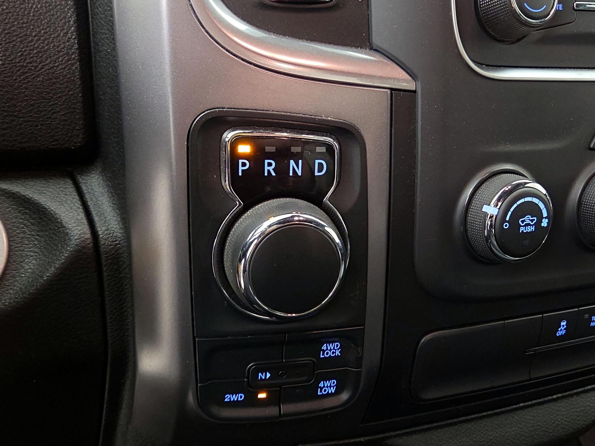 Thumbnail: 2021 RAM 1500 Classic - 17