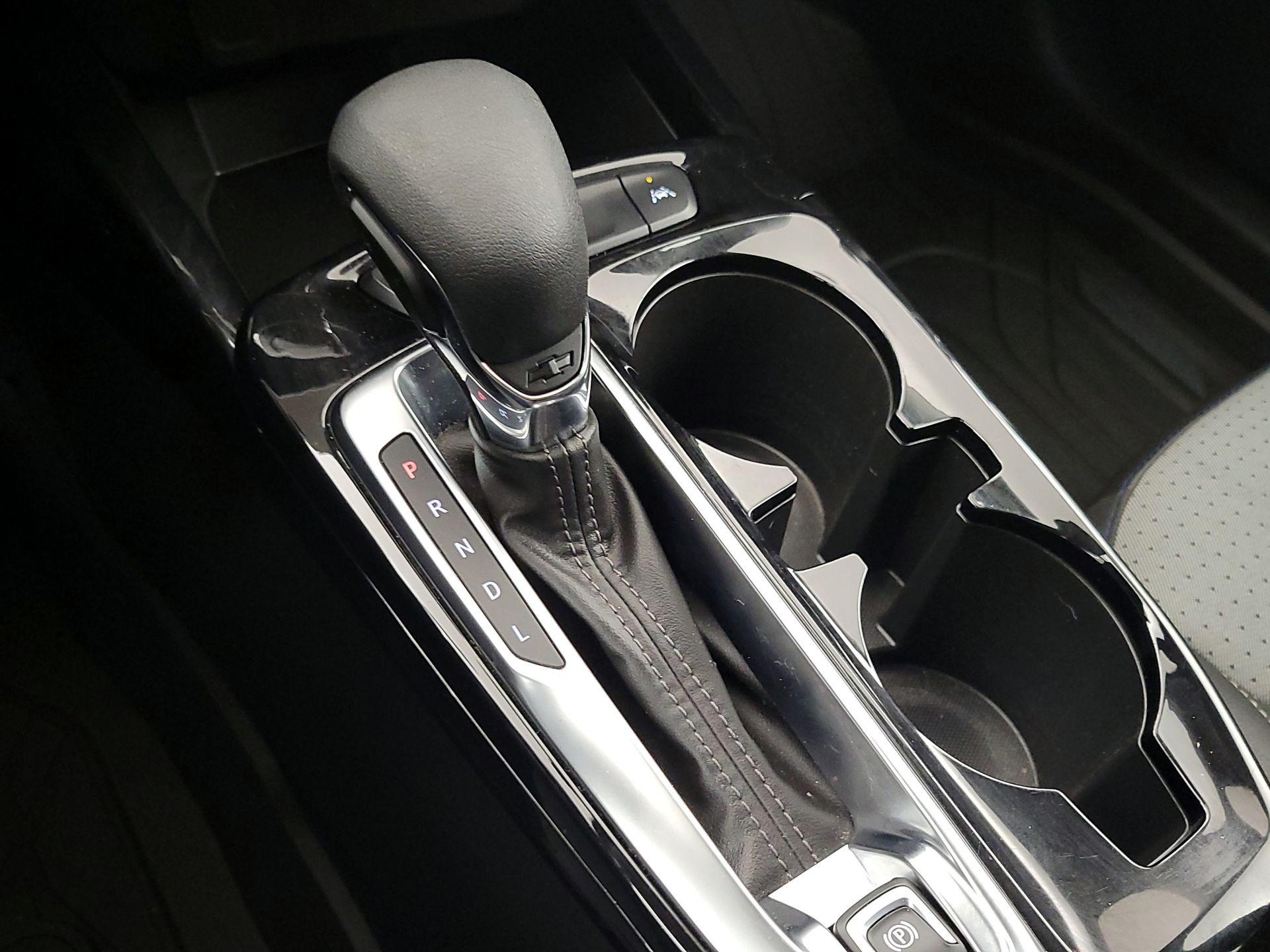 Thumbnail: 2024 Chevrolet Trax - 17