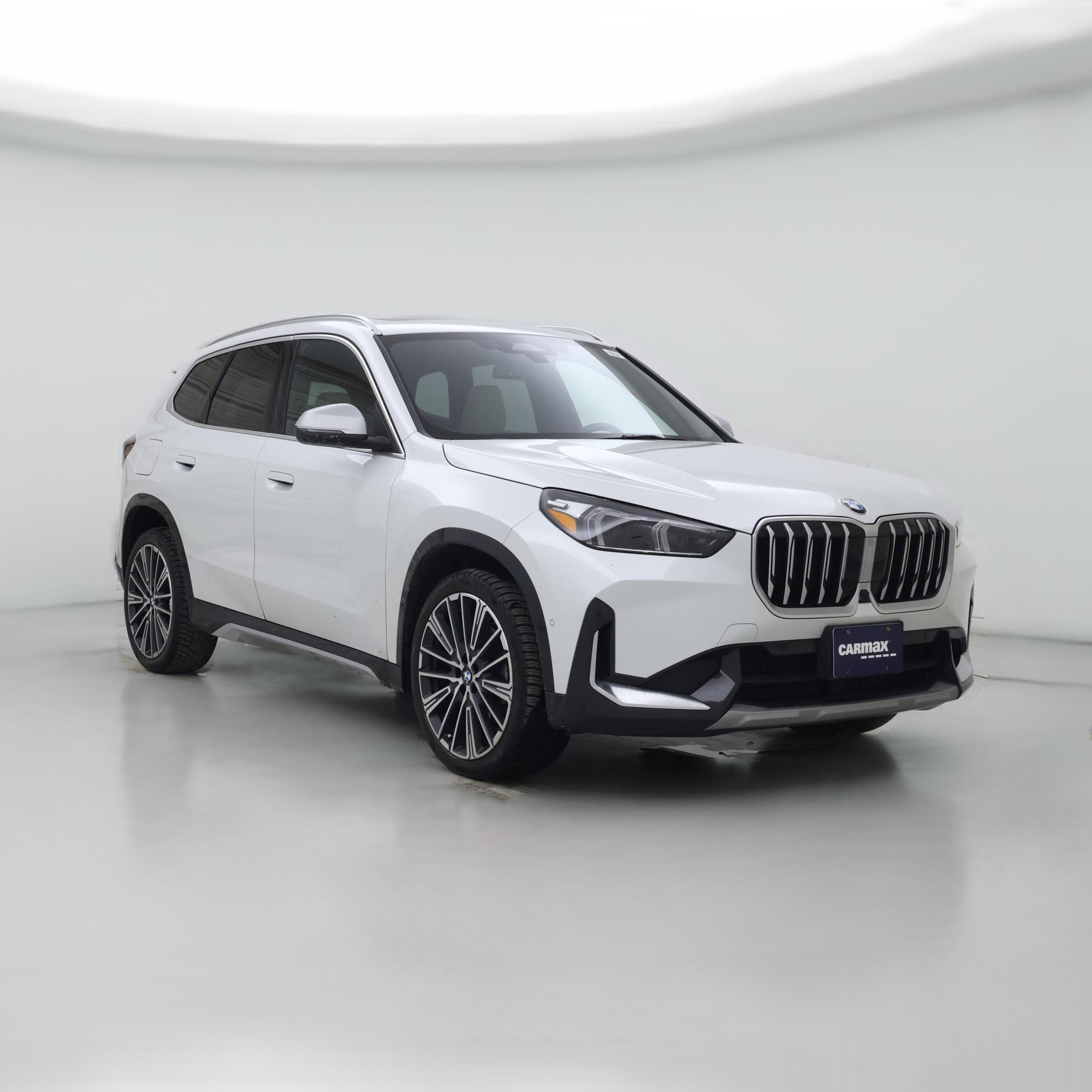 Thumbnail: 2023 BMW X1 - 1