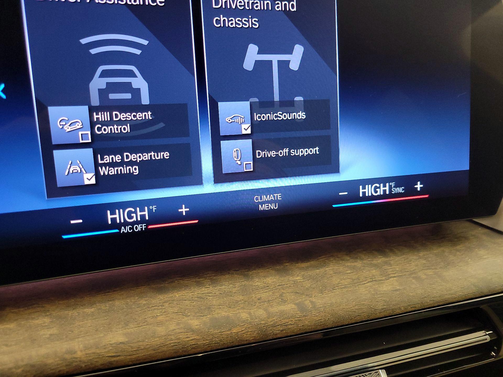 Thumbnail: 2023 BMW X1 - 16