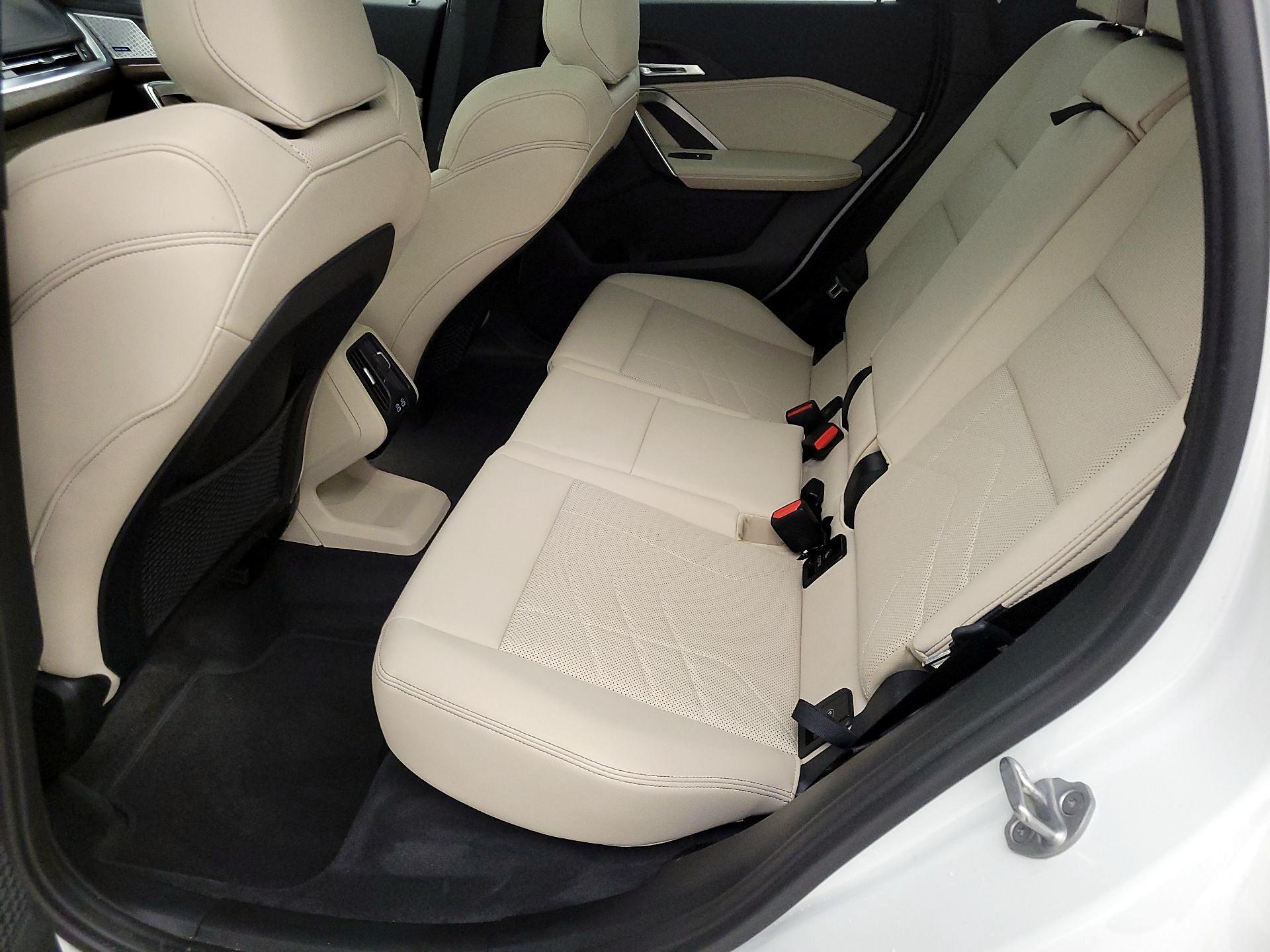 Thumbnail: 2023 BMW X1 - 19