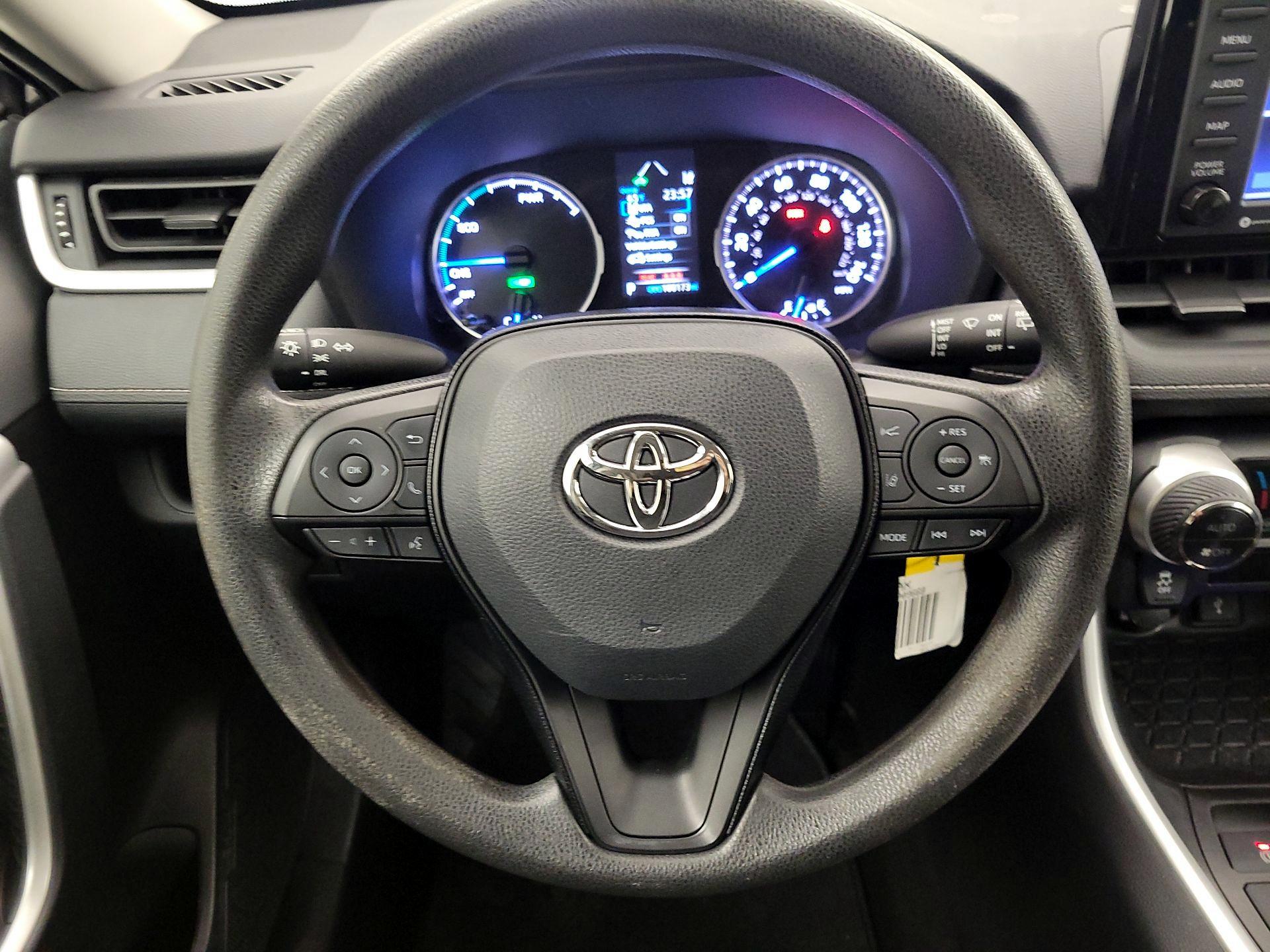 Thumbnail: 2021 Toyota RAV4 - 10