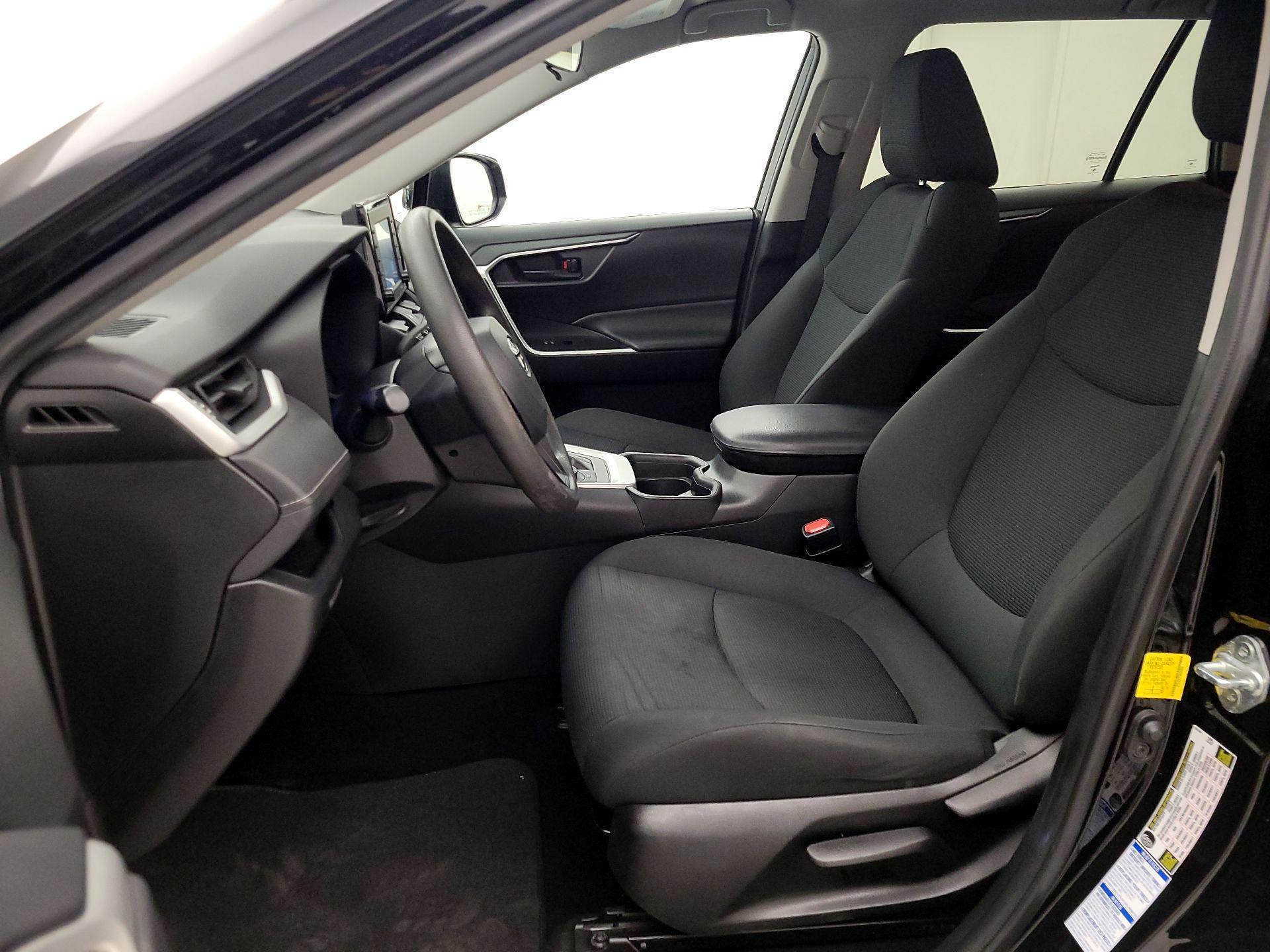 Thumbnail: 2021 Toyota RAV4 - 11