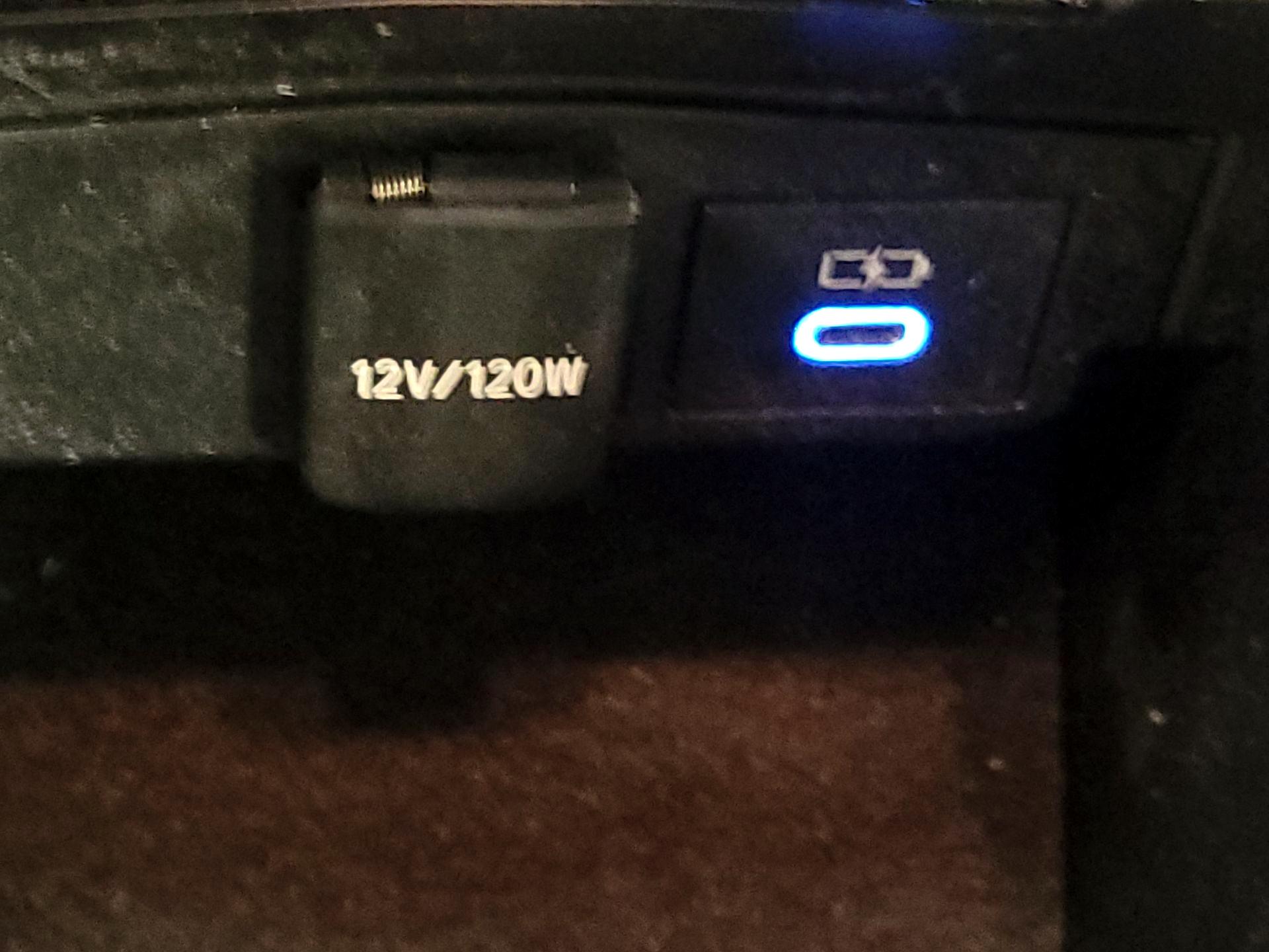 Thumbnail: 2022 Toyota Corolla - 18