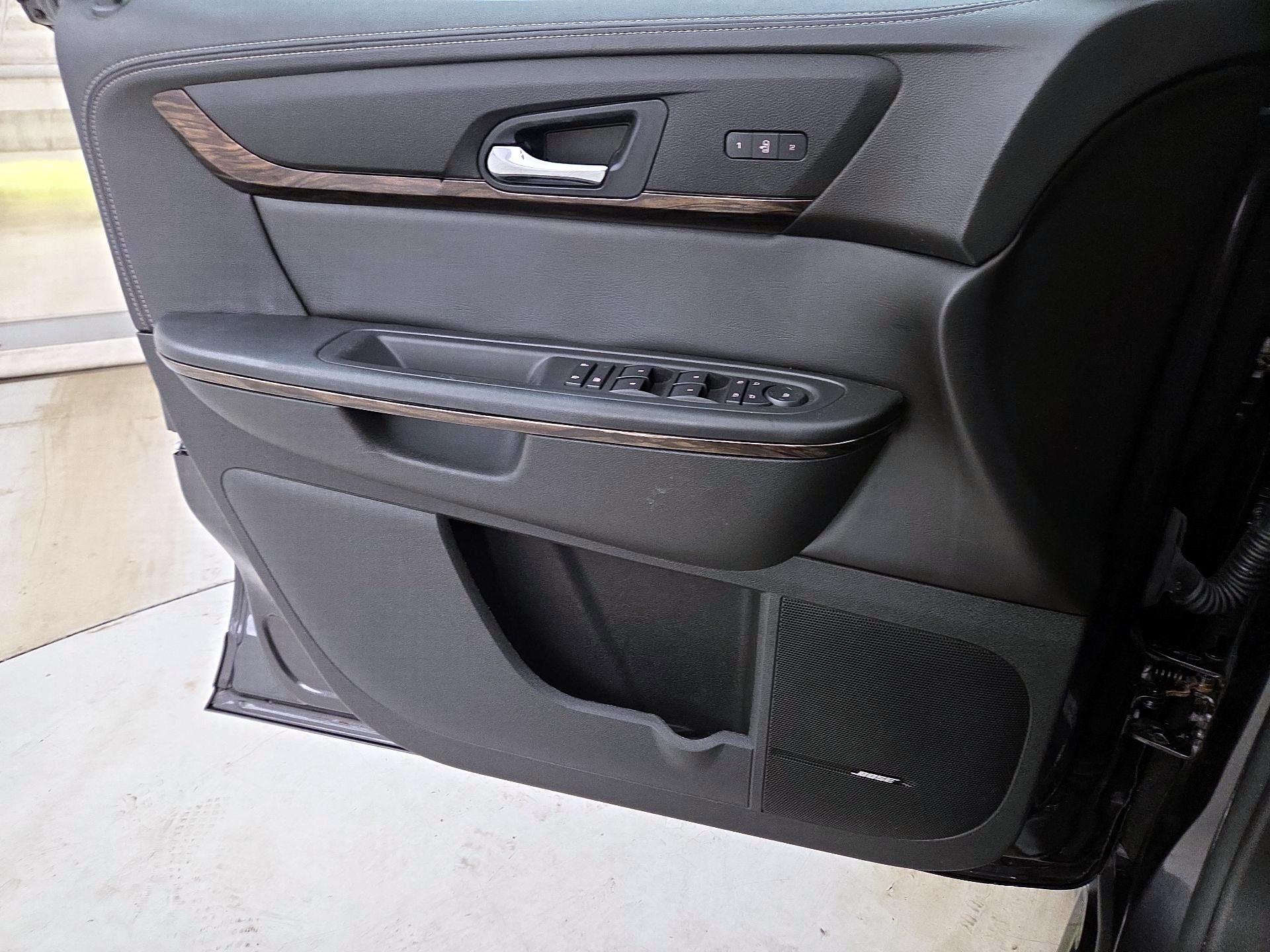 Thumbnail: 2016 GMC Acadia - 12