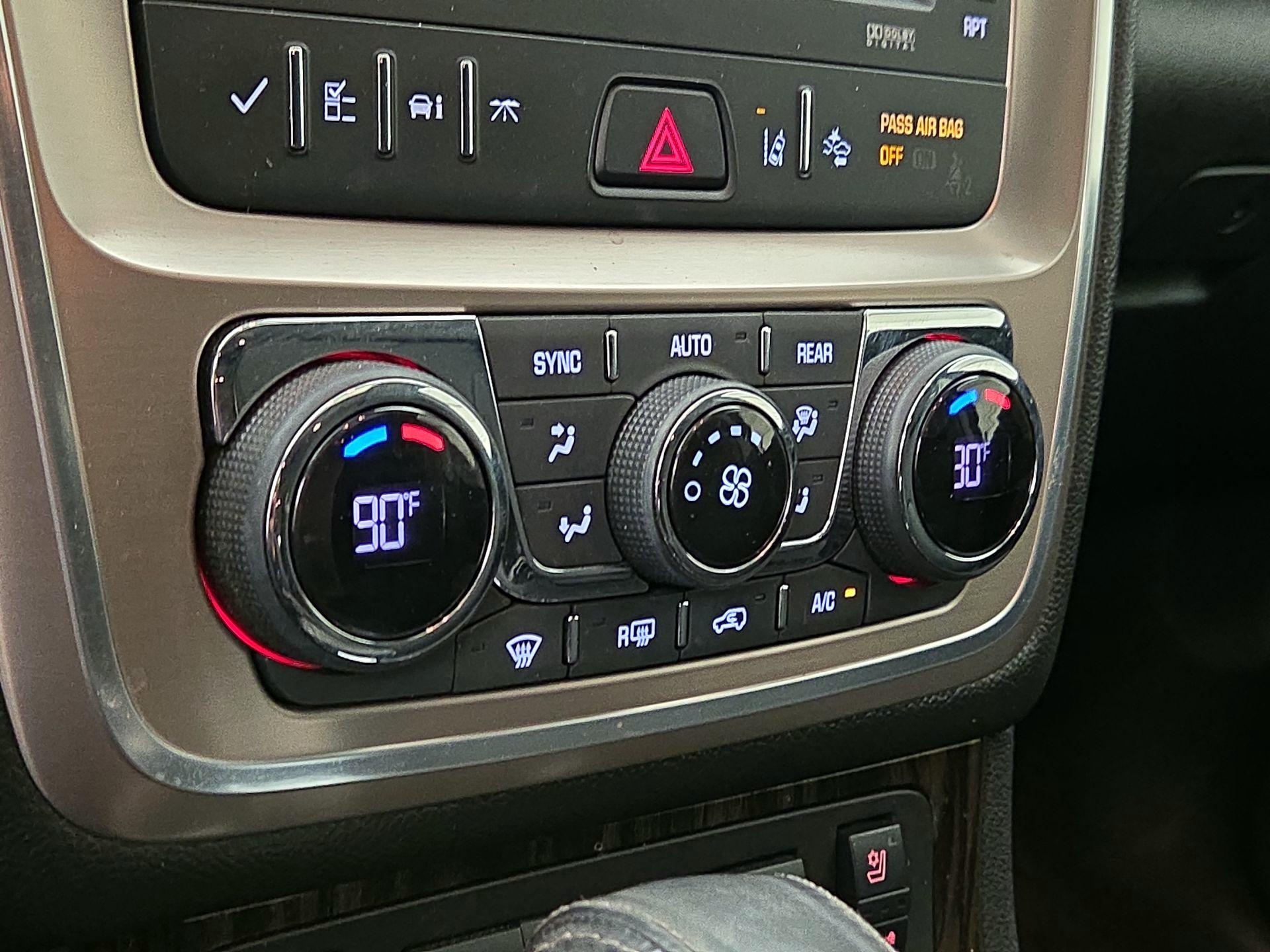 Thumbnail: 2016 GMC Acadia - 16