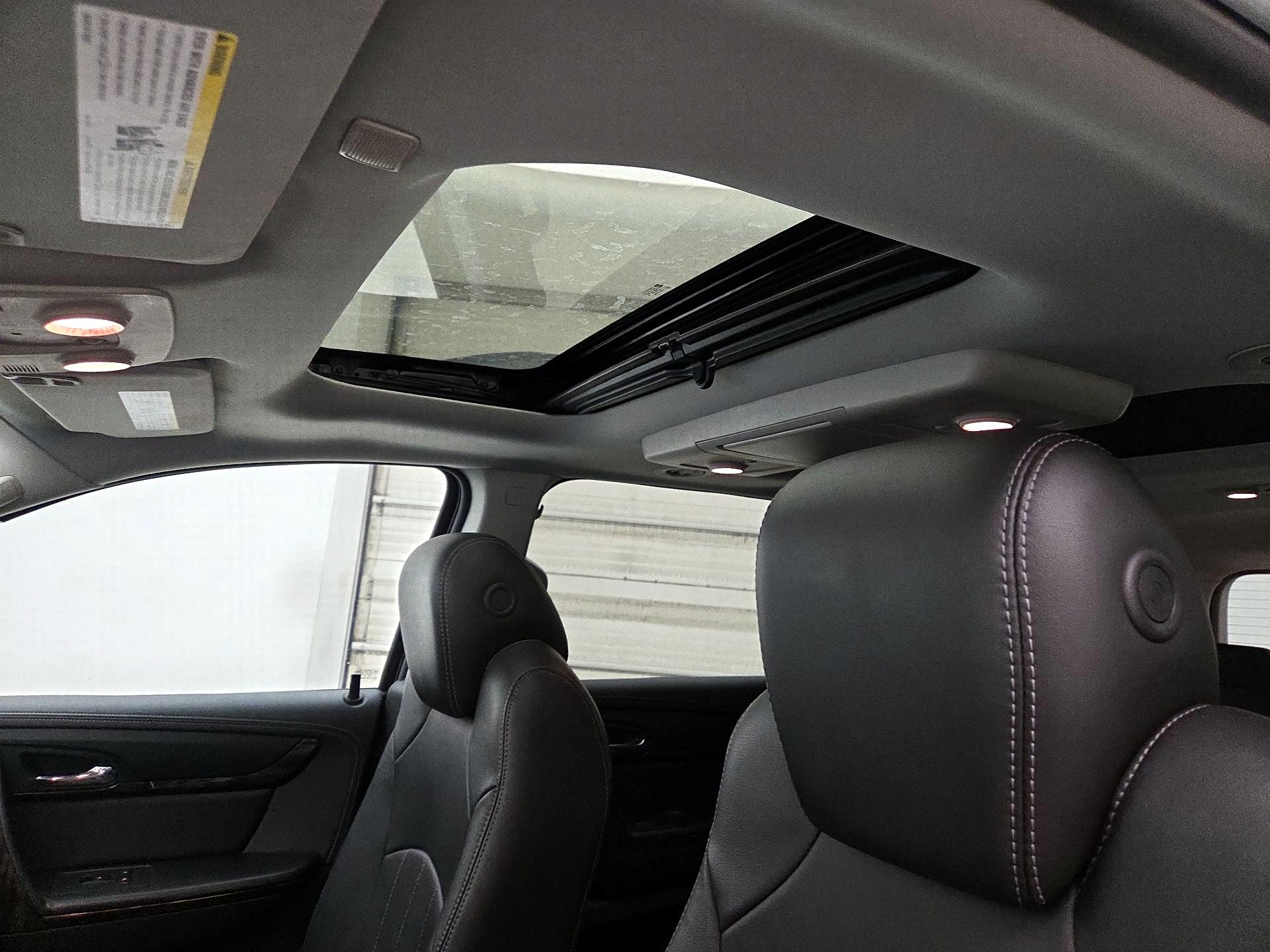 Thumbnail: 2016 GMC Acadia - 19