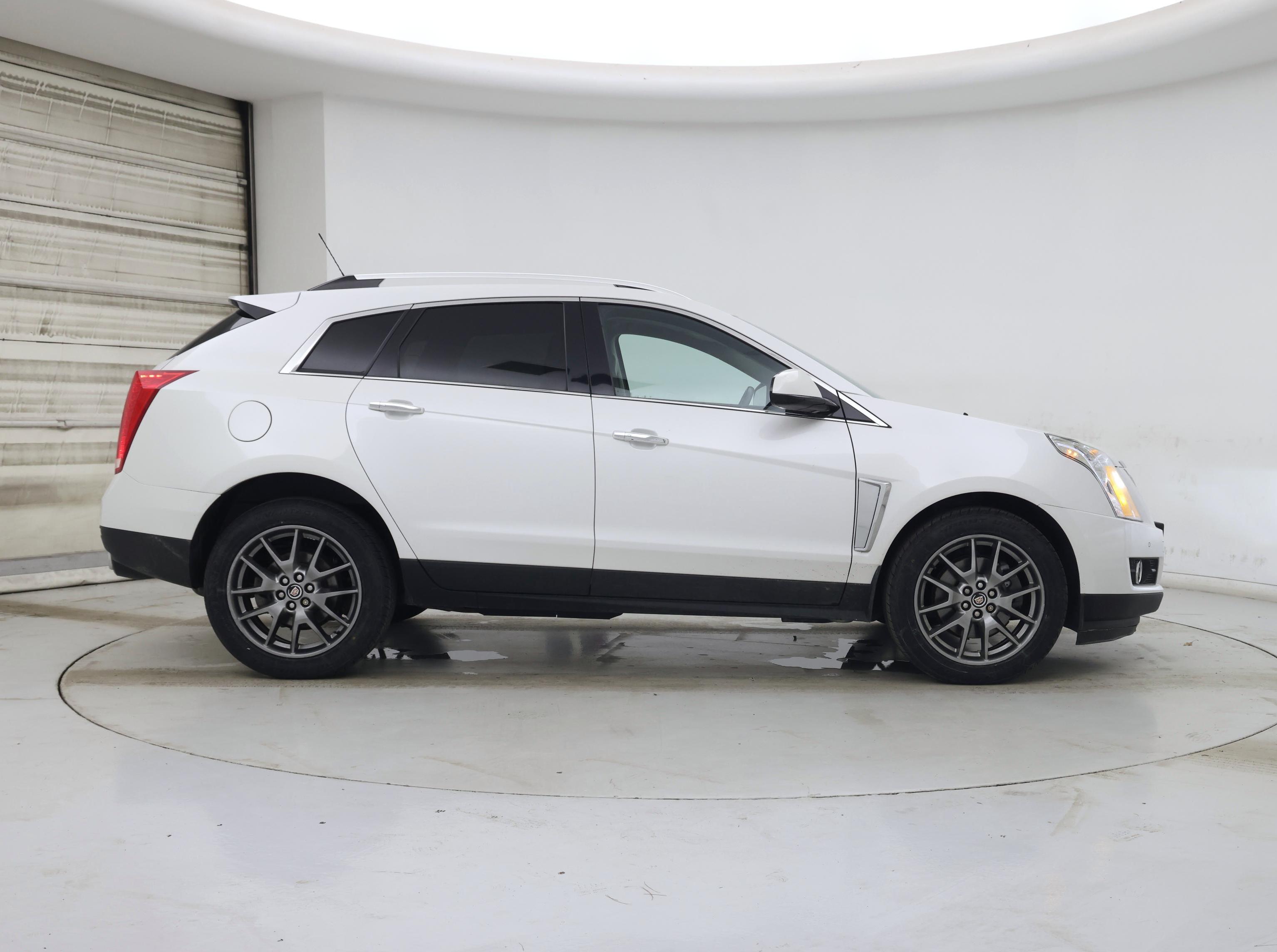 Thumbnail: 2016 Cadillac SRX - 7