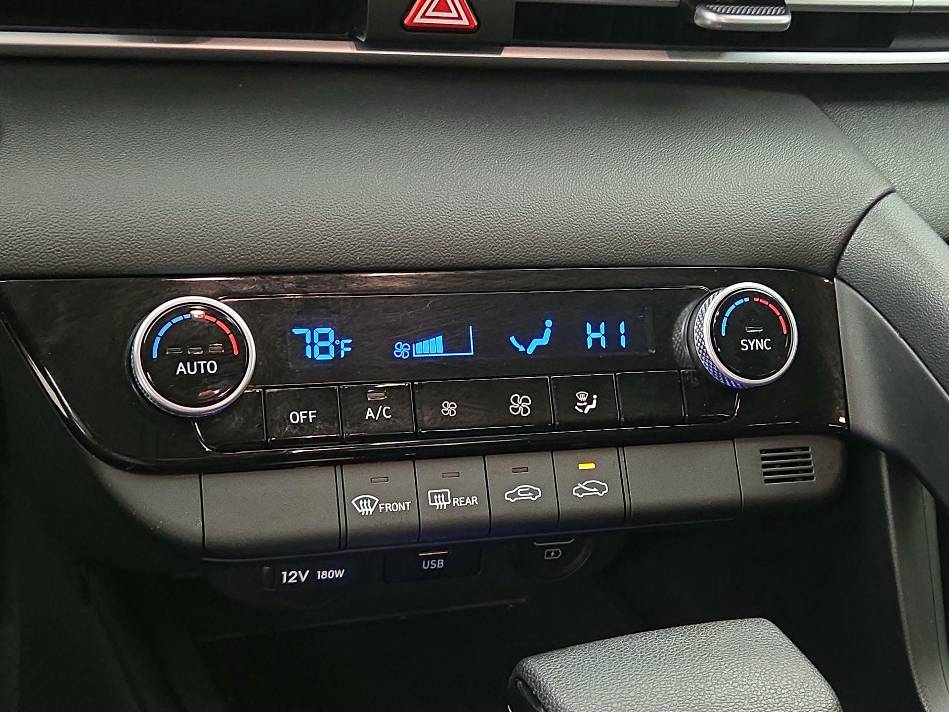 Thumbnail: 2023 Hyundai Elantra - 16