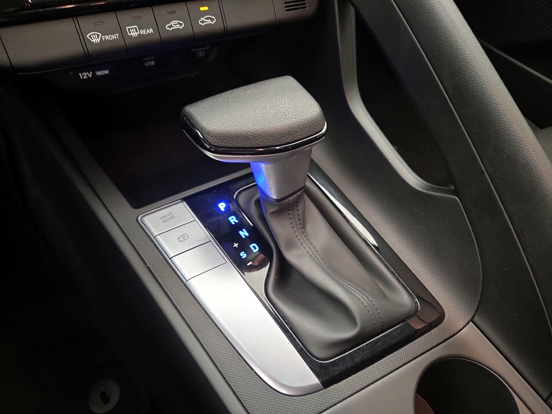 Thumbnail: 2023 Hyundai Elantra - 17