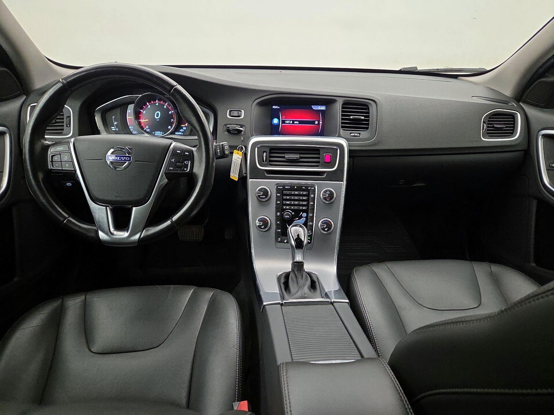 Thumbnail: 2018 Volvo S60 - 9