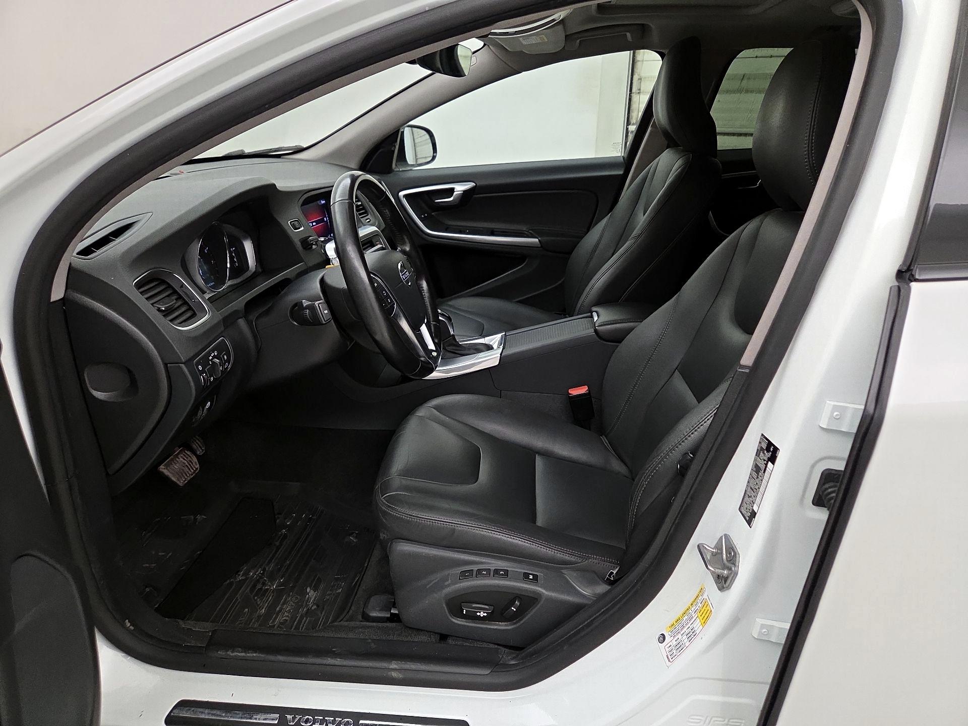 Thumbnail: 2018 Volvo S60 - 11