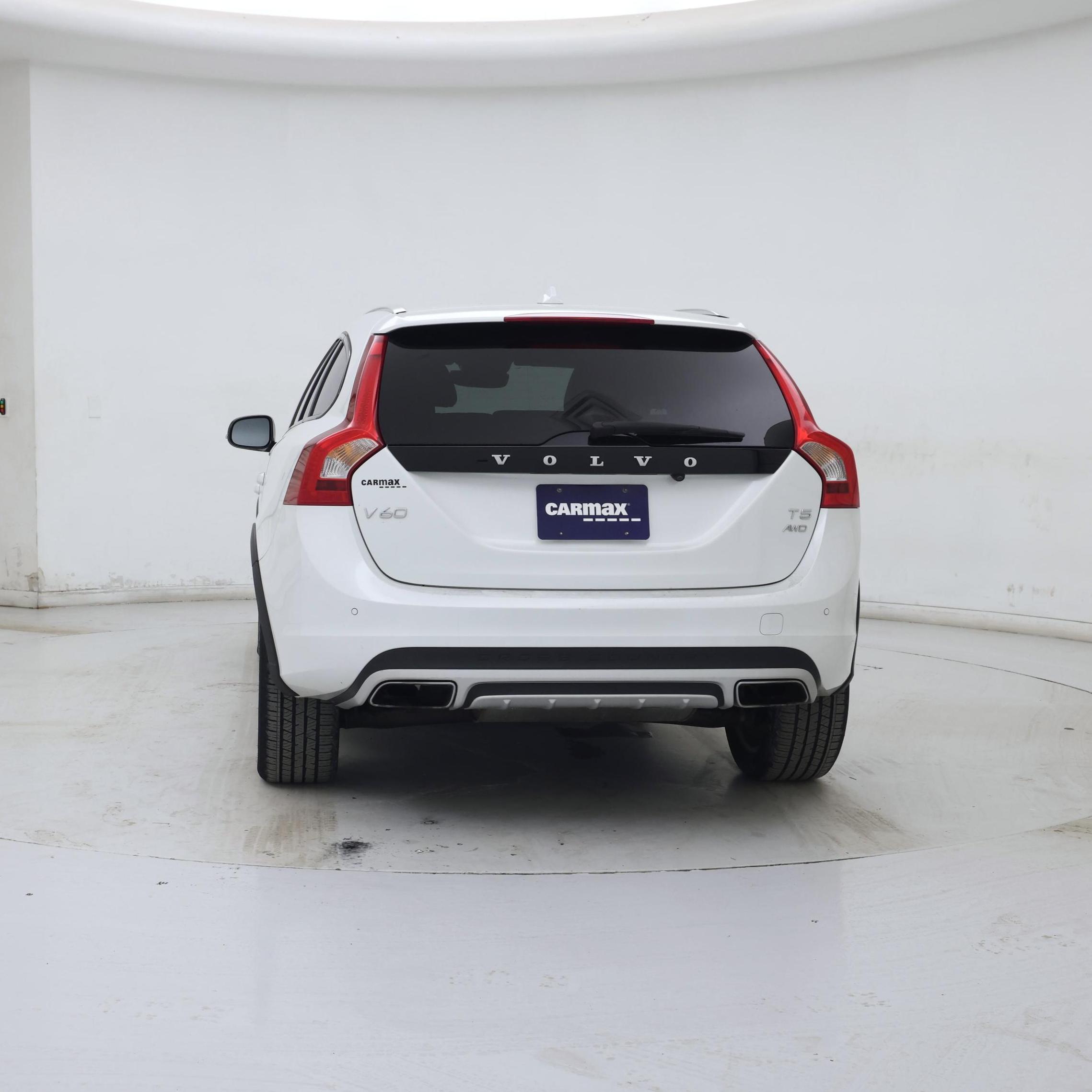 Thumbnail: 2018 Volvo S60 - 6