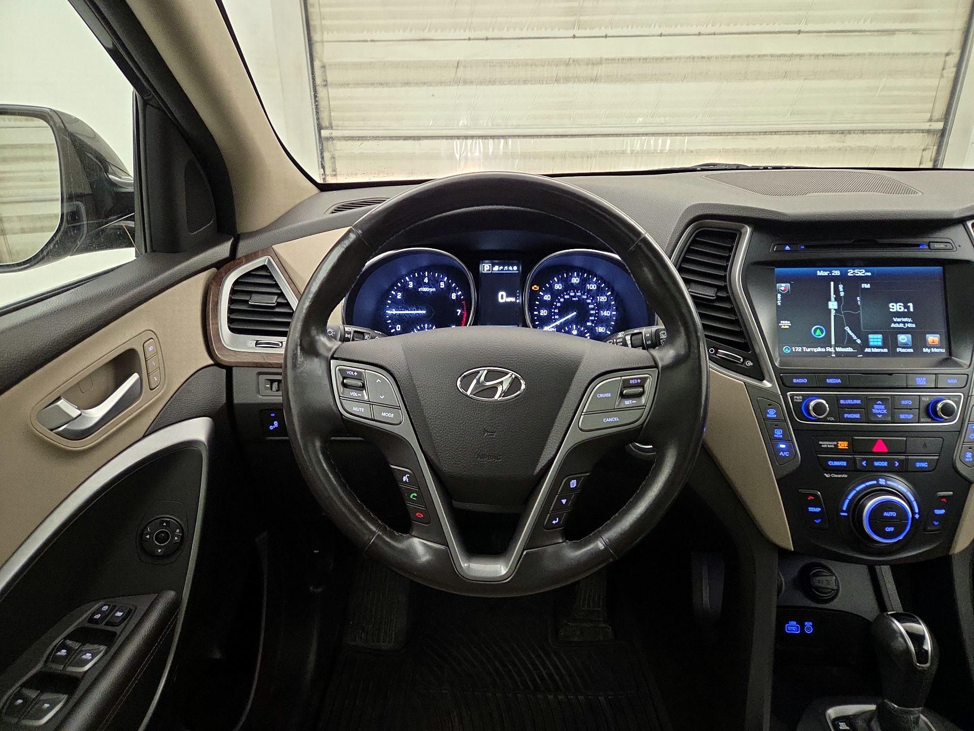 Thumbnail: 2017 Hyundai Santa Fe - 10