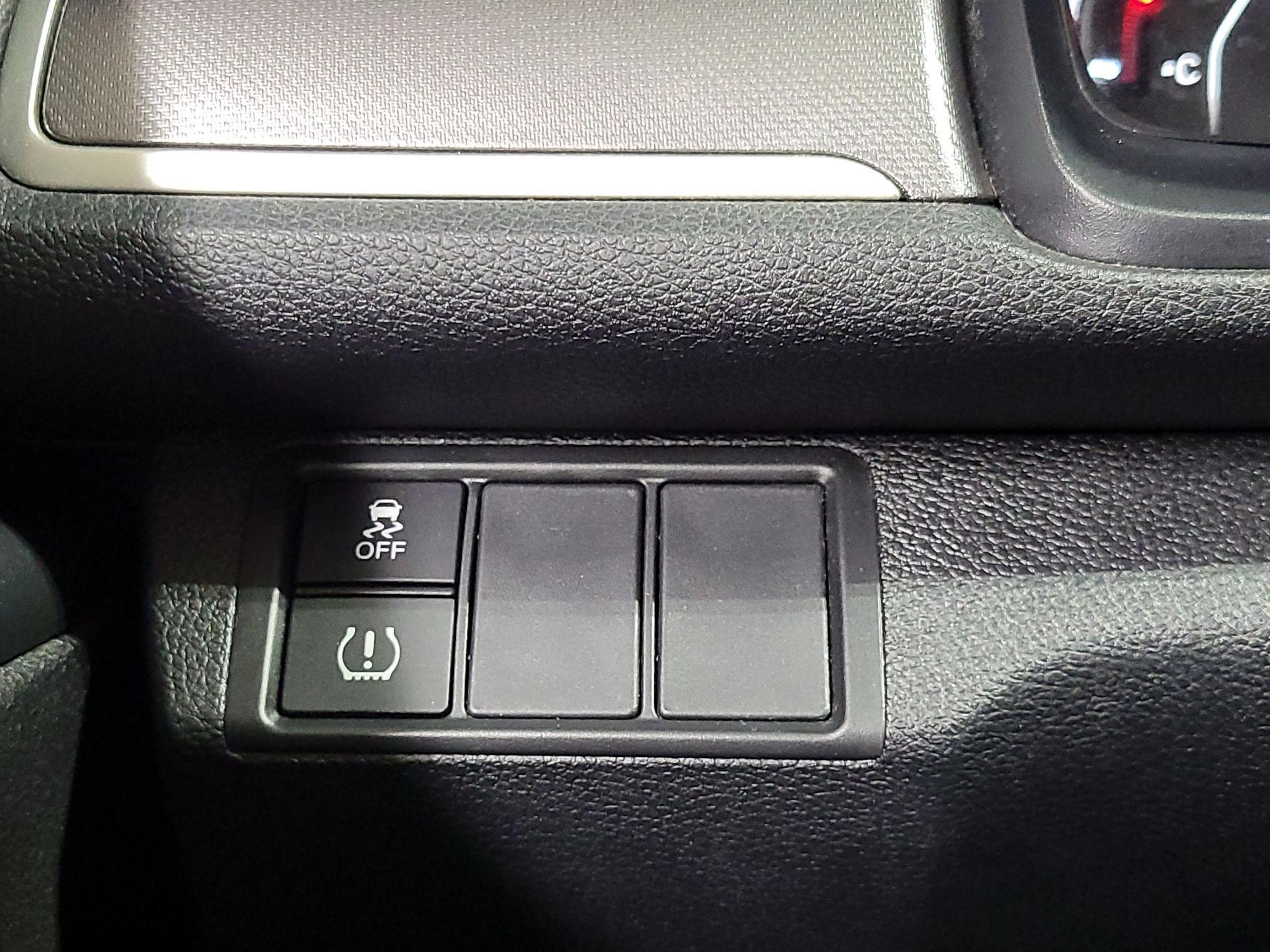 Thumbnail: 2017 Honda Civic - 13