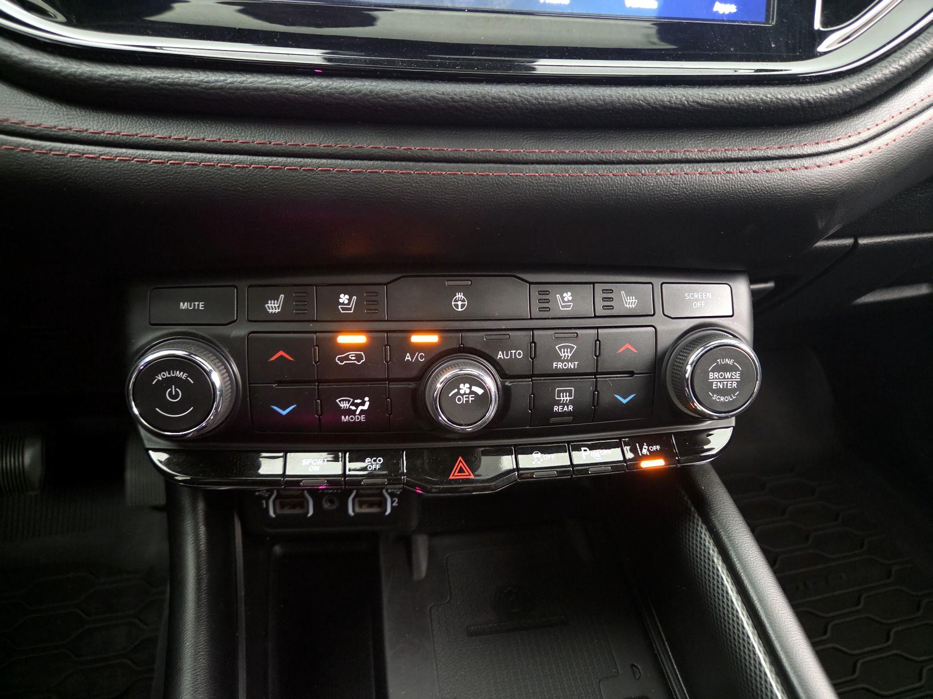 Thumbnail: 2021 Dodge Durango - 17