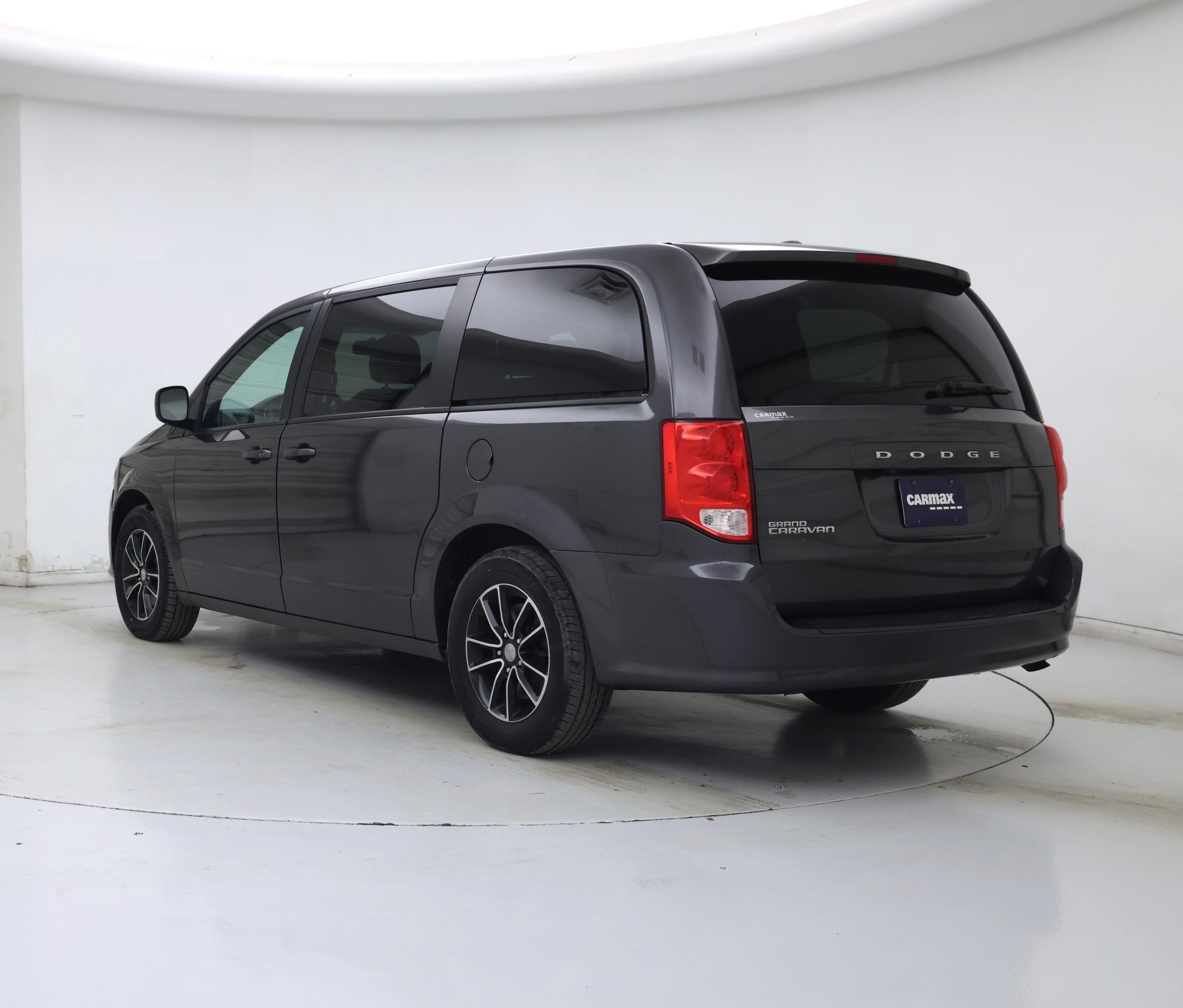 Thumbnail: 2018 Dodge Grand Caravan - 2