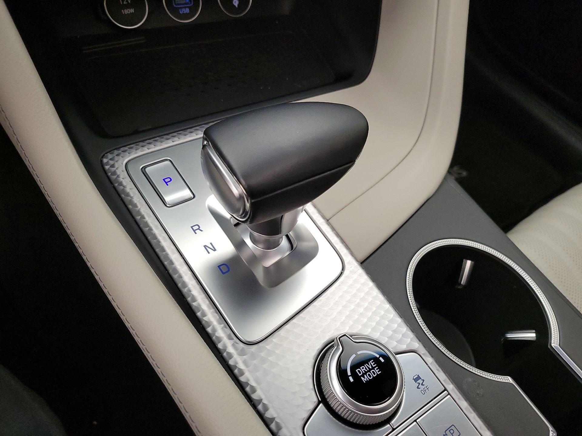 Thumbnail: 2022 Genesis G70 - 17