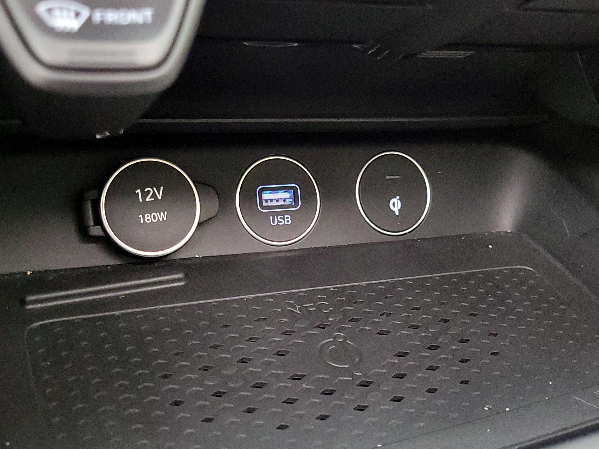 Thumbnail: 2022 Genesis G70 - 18