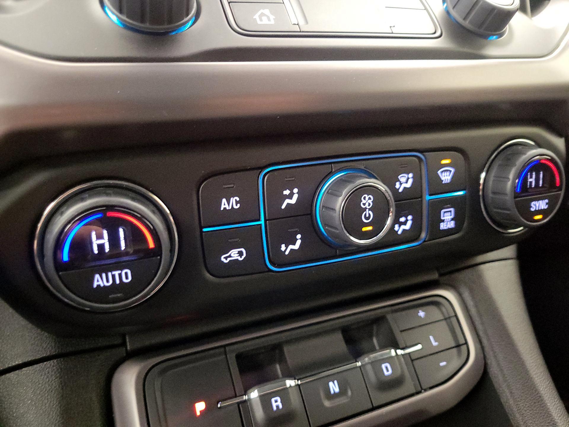 Thumbnail: 2023 GMC Acadia - 17