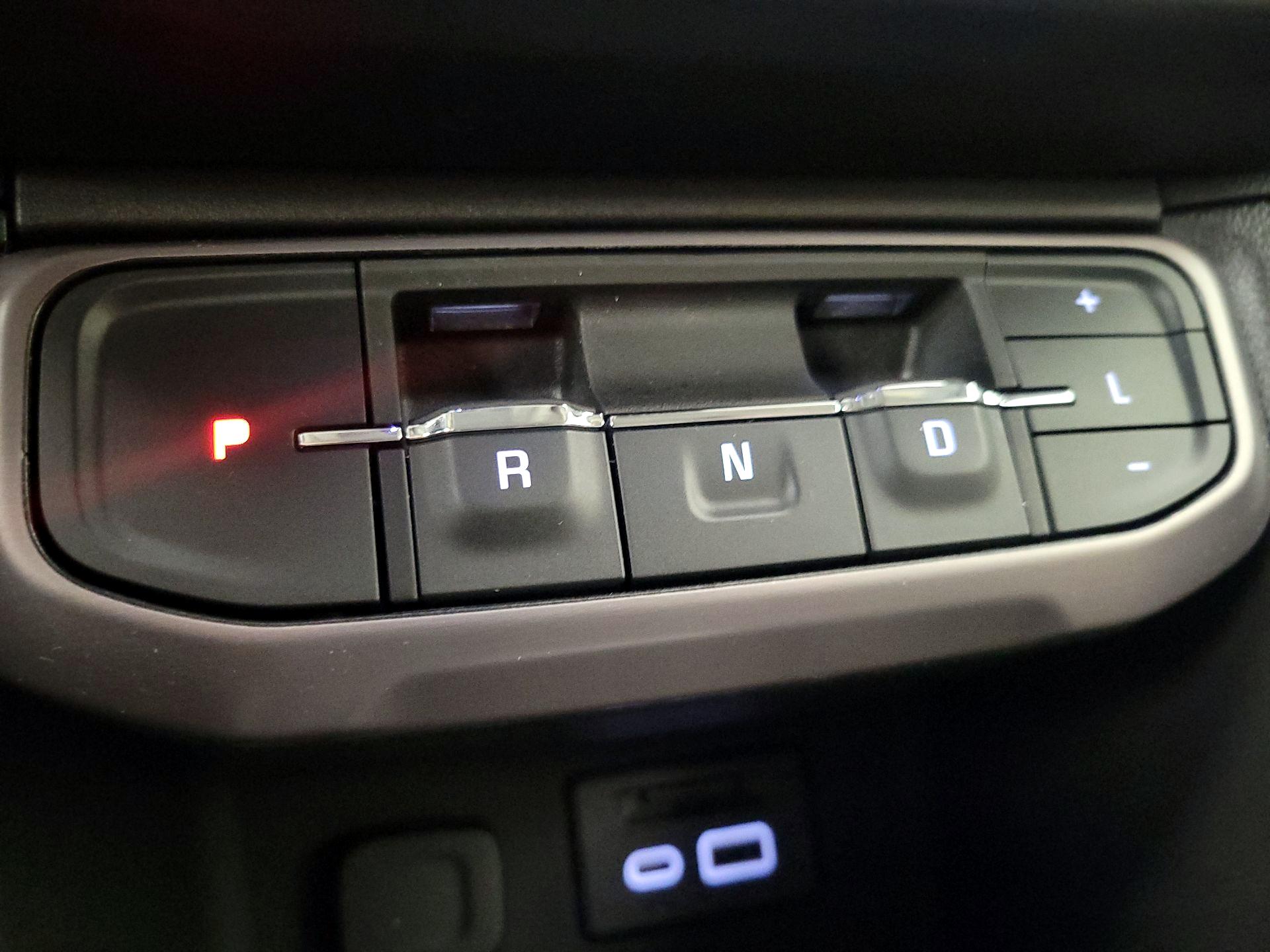 Thumbnail: 2023 GMC Acadia - 18