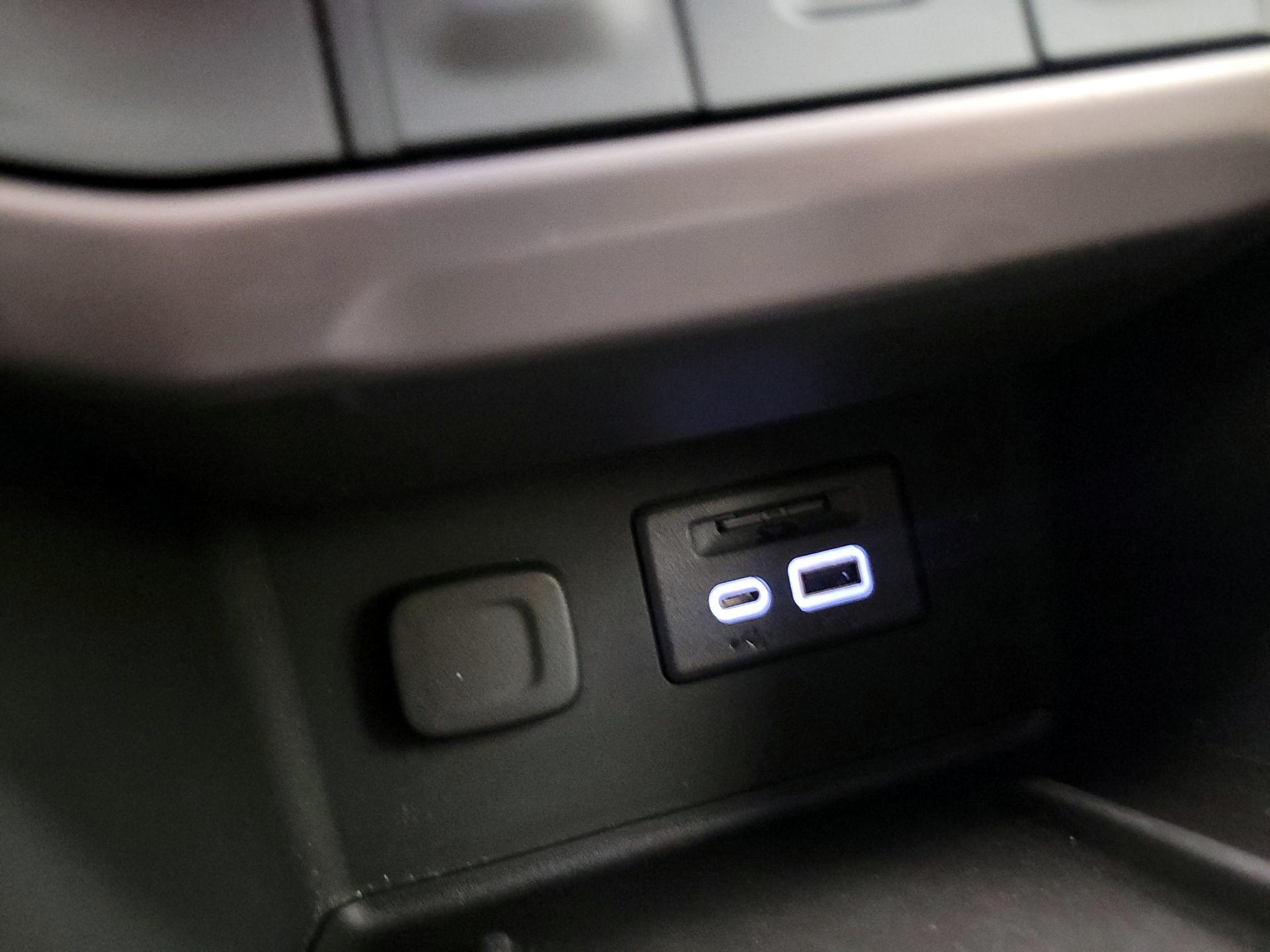 Thumbnail: 2023 GMC Acadia - 19