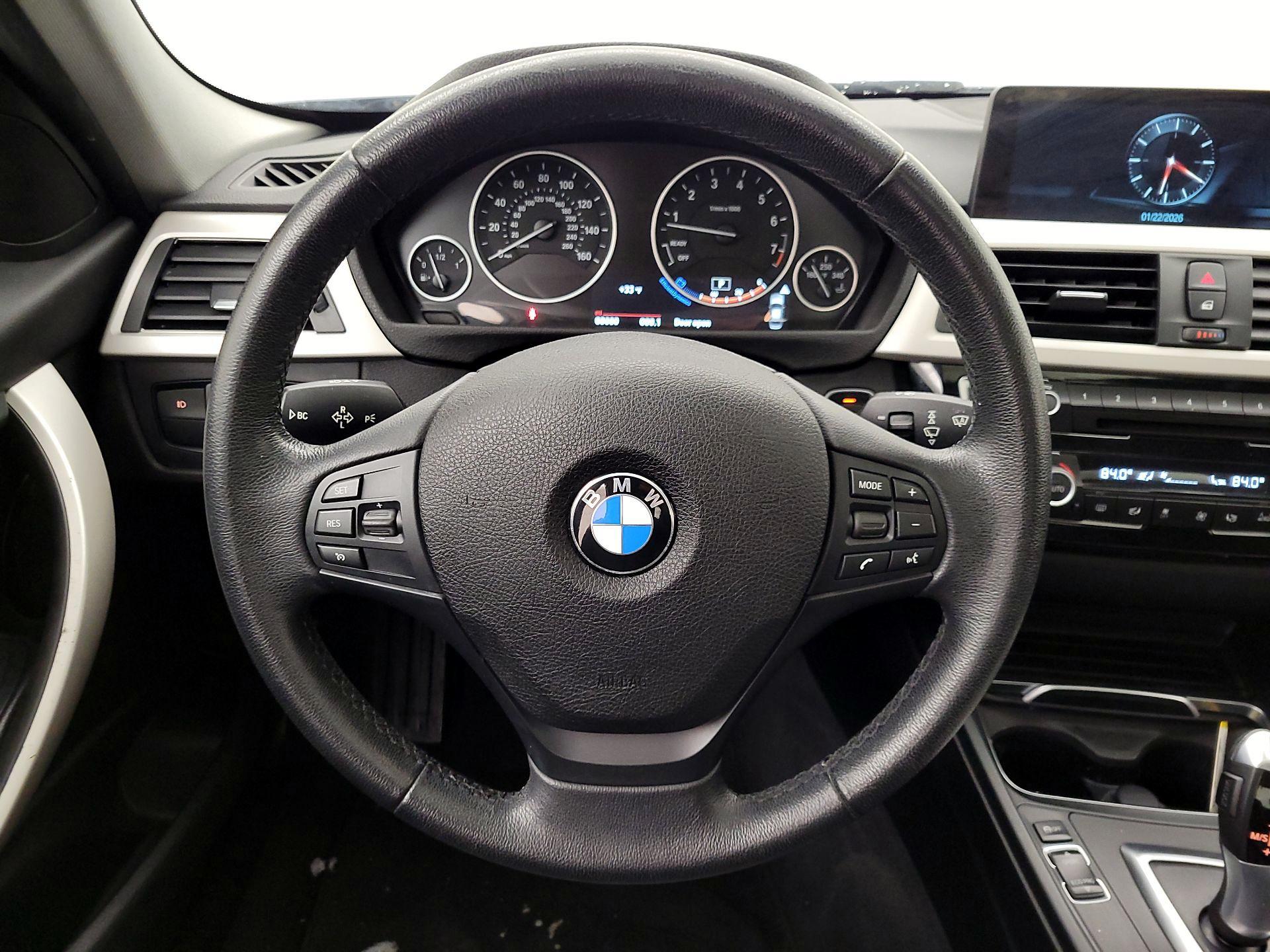 Thumbnail: 2017 BMW 3 Series - 10