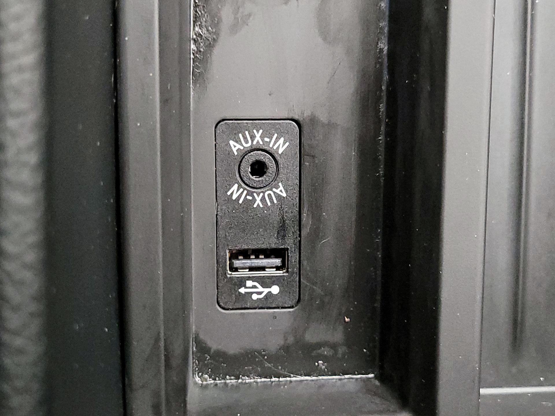 Thumbnail: 2017 BMW 3 Series - 17