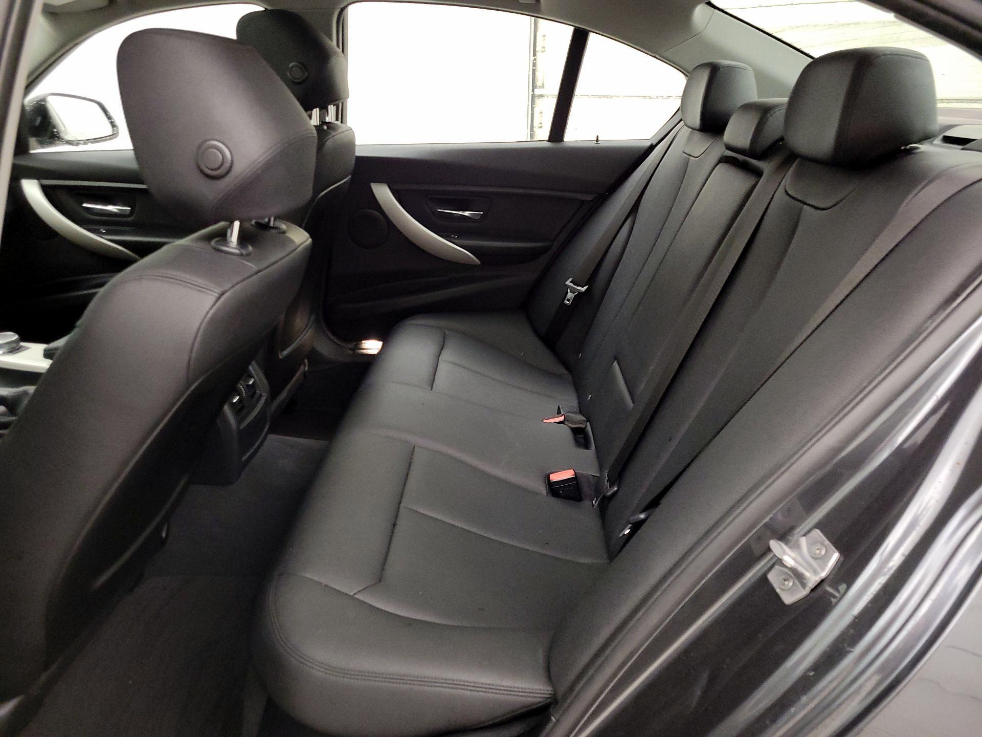 Thumbnail: 2017 BMW 3 Series - 19